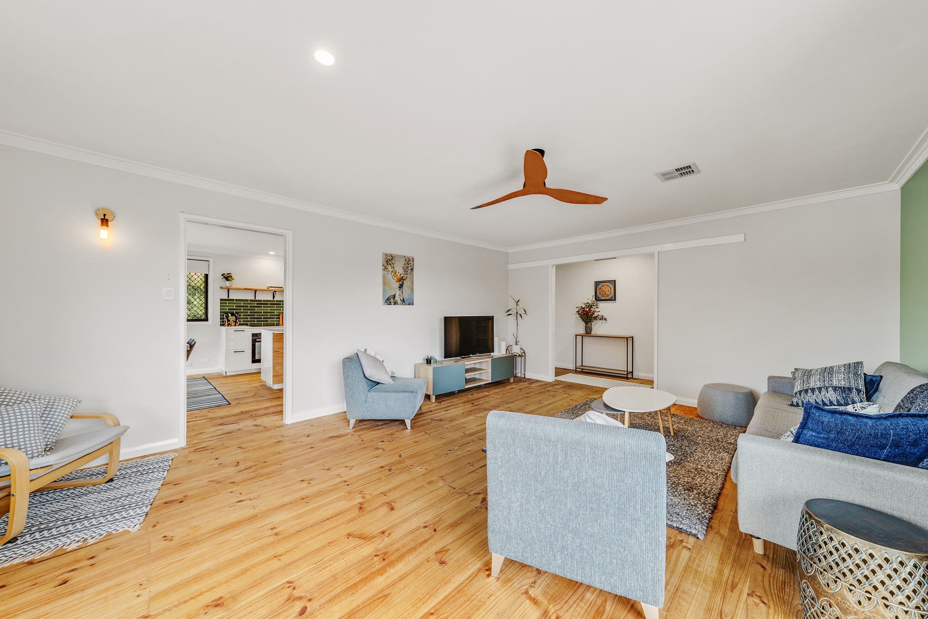 18 Lawrence Crescent, Kambah ACT 2902, Kambah - Thumbnail 4