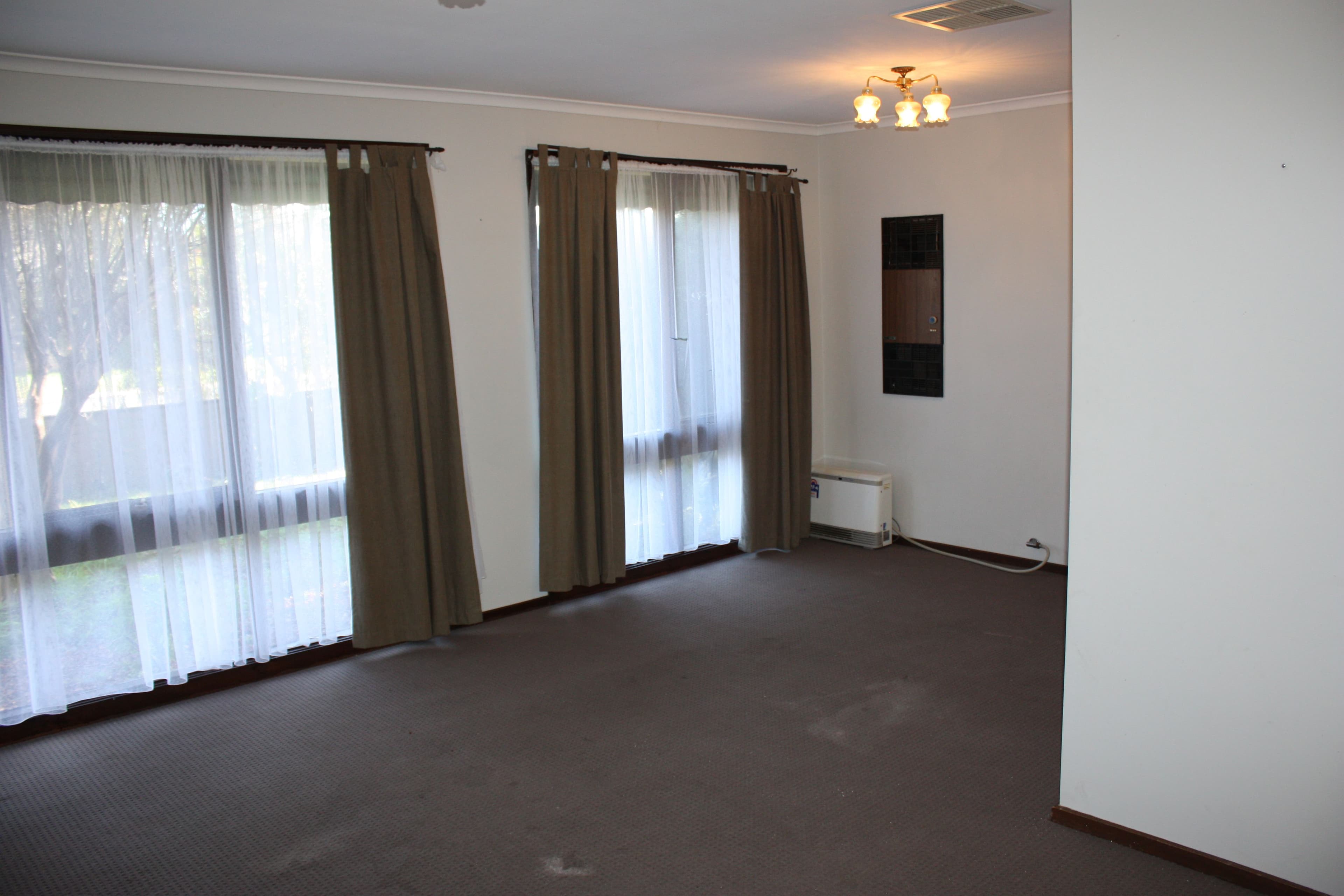10 Gitchell Street, Corowa NSW 2646, Corowa - Thumbnail 2