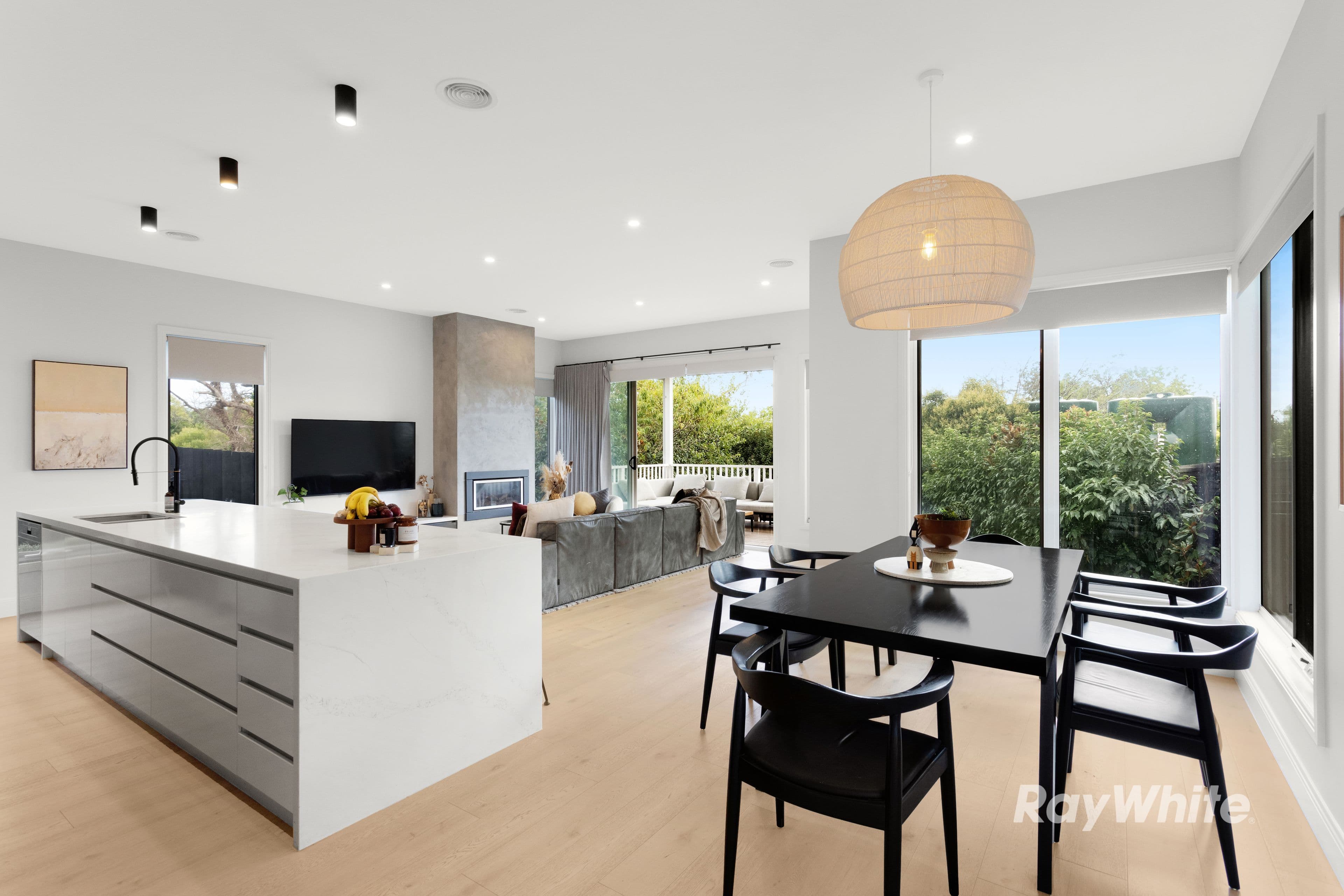 4A Dyffryn Court, Kilsyth VIC 3137, Kilsyth - Thumbnail 2
