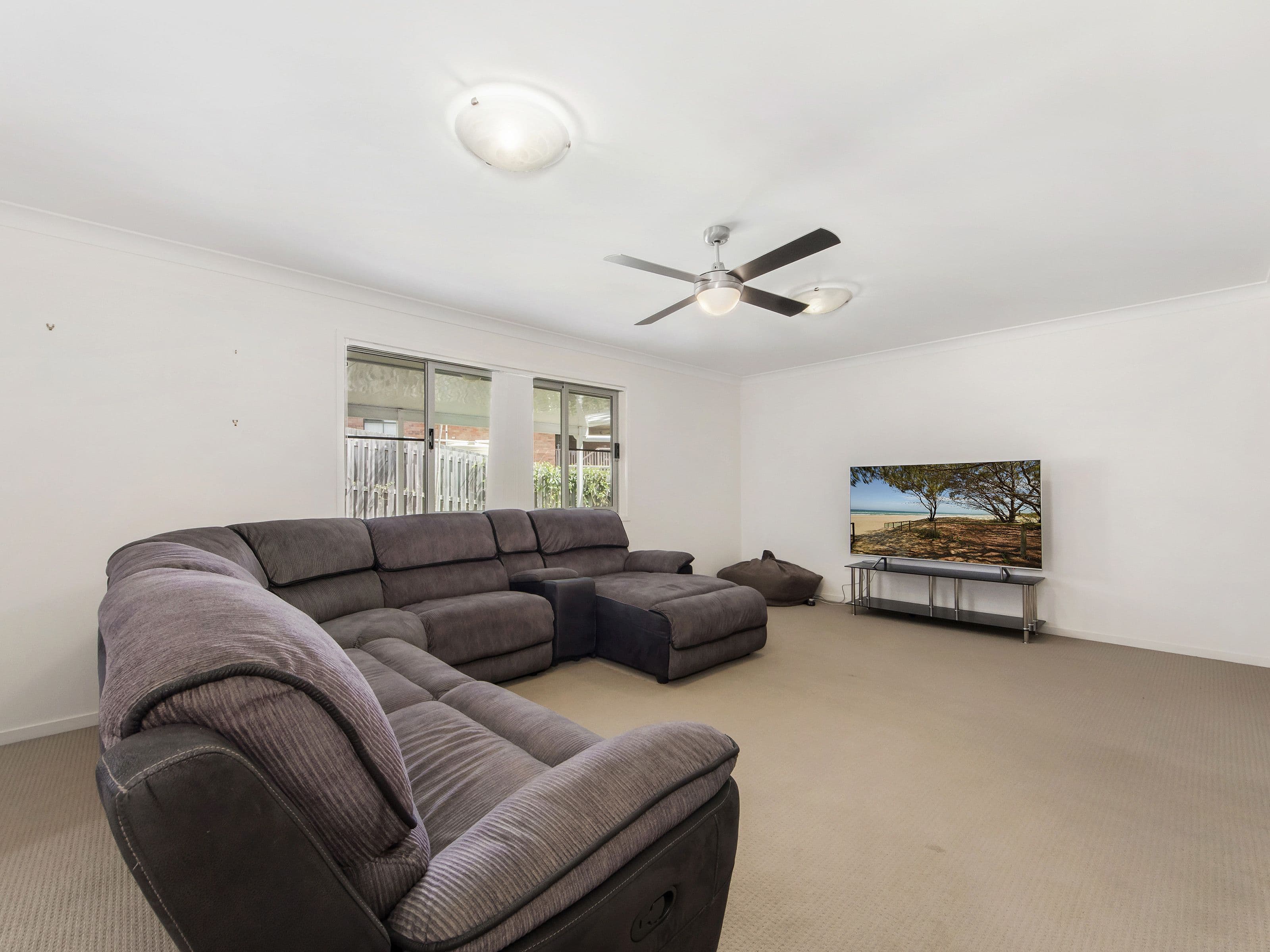 15 Saltwater Boulevard, Oxenford QLD 4210, Oxenford - Thumbnail 5