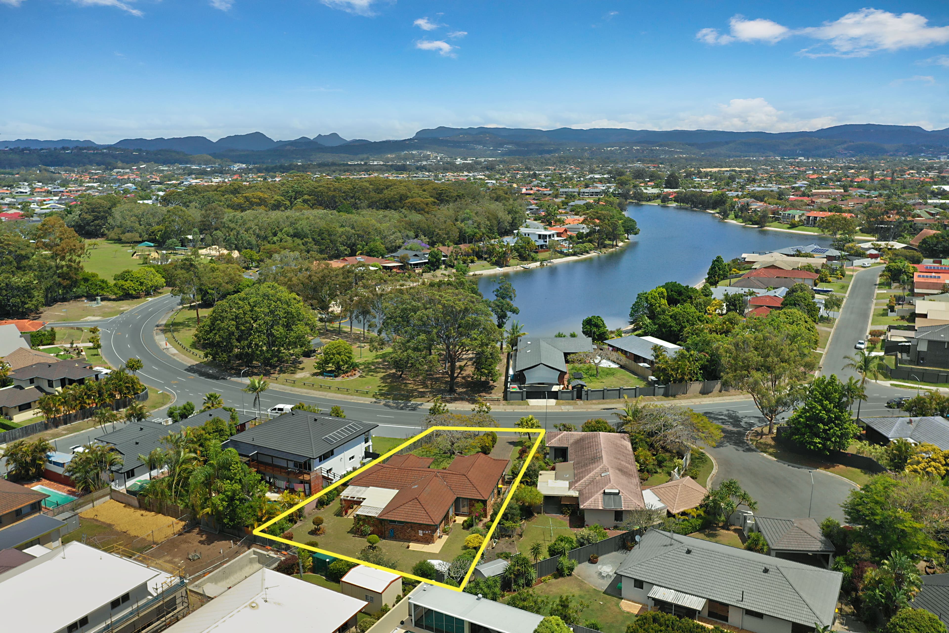 171 Burleigh Street, Burleigh Waters QLD 4220, Burleigh Waters - Thumbnail 2