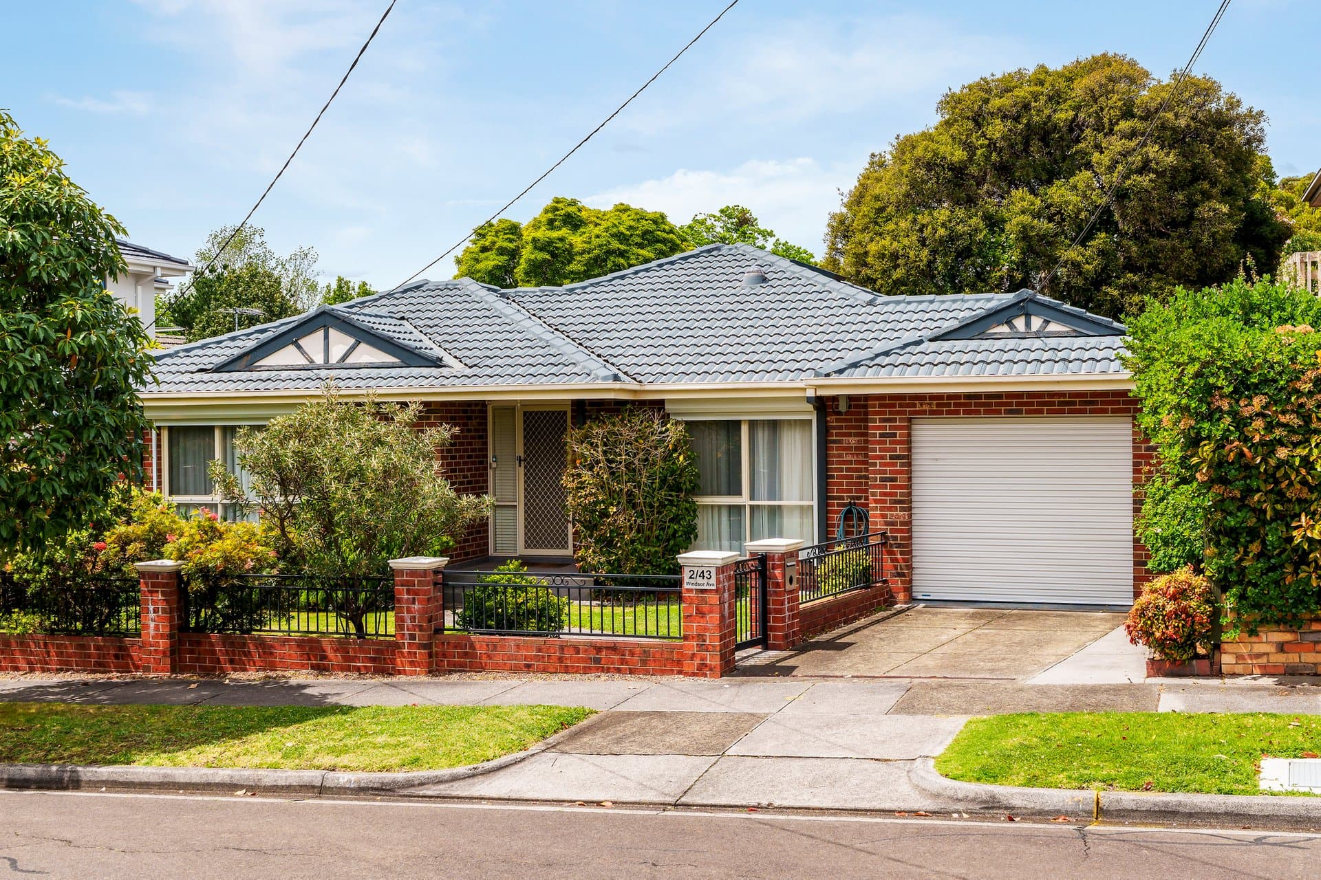 2/43 Windsor Avenue, Mount Waverley - Image 1