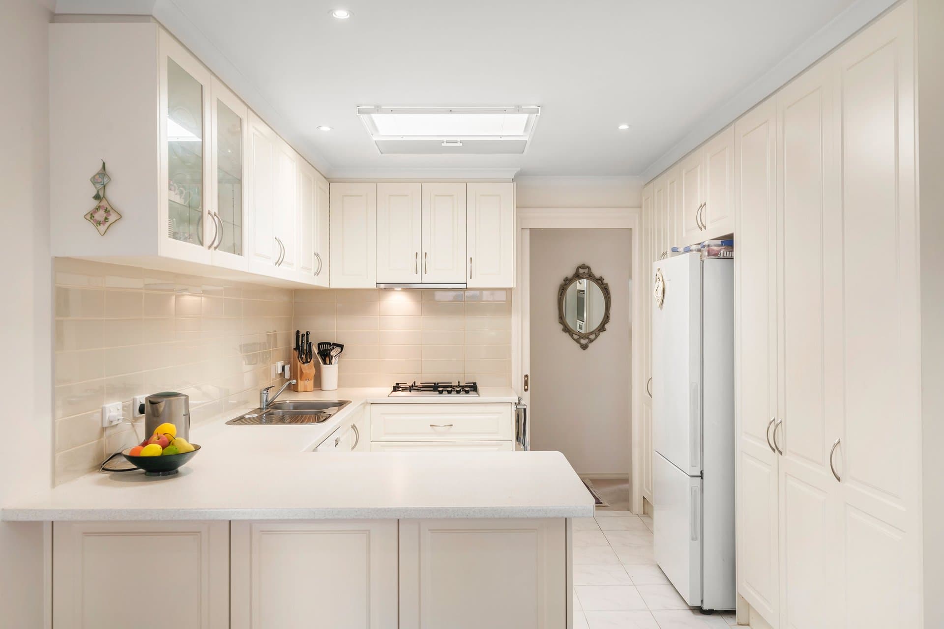 2/43 Windsor Avenue, Mount Waverley - Thumbnail 2