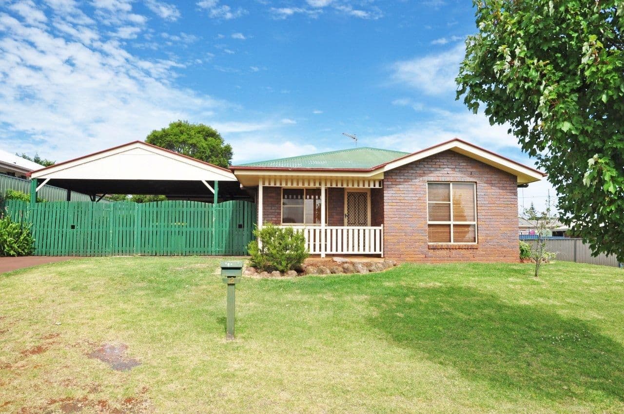 12 Evergreen Court, GLENVALE QLD 4350, Glenvale - Image 1