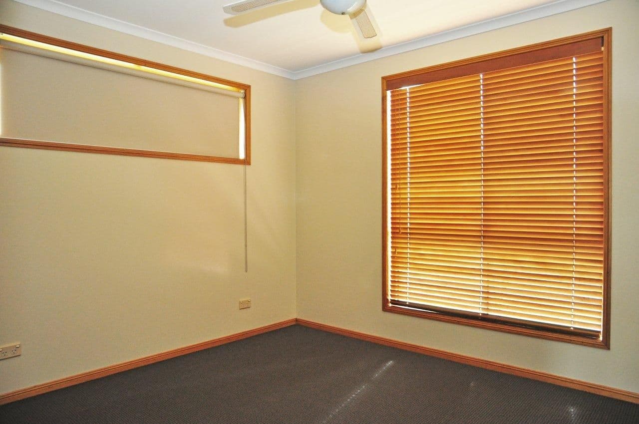 12 Evergreen Court, GLENVALE QLD 4350, Glenvale - Thumbnail 4