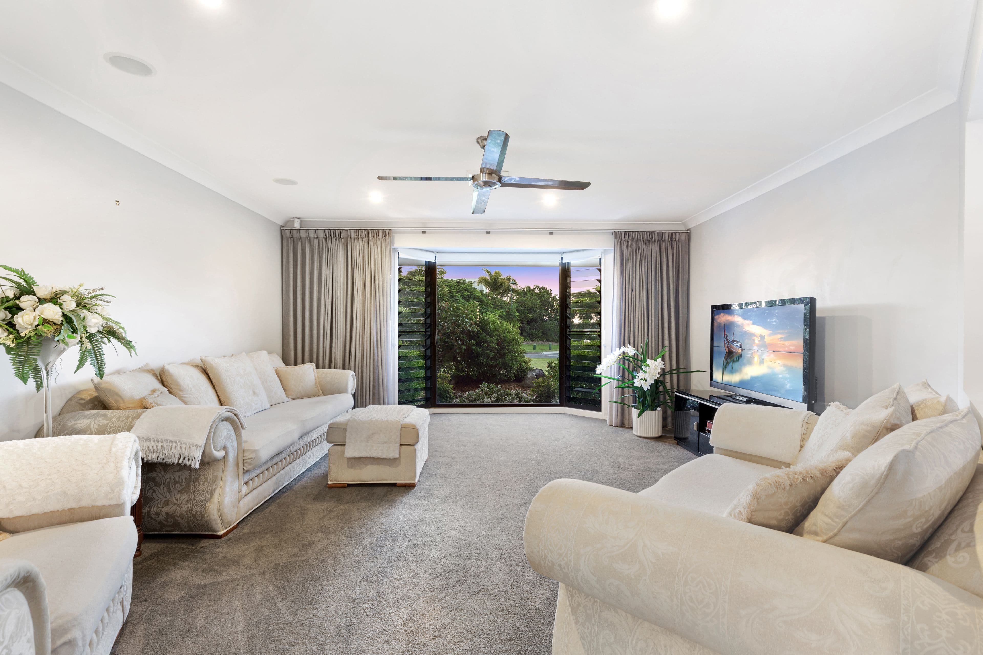 33 Port Jackson Boulevard, Clear Island Waters QLD 4226, Clear Island Waters - Thumbnail 8