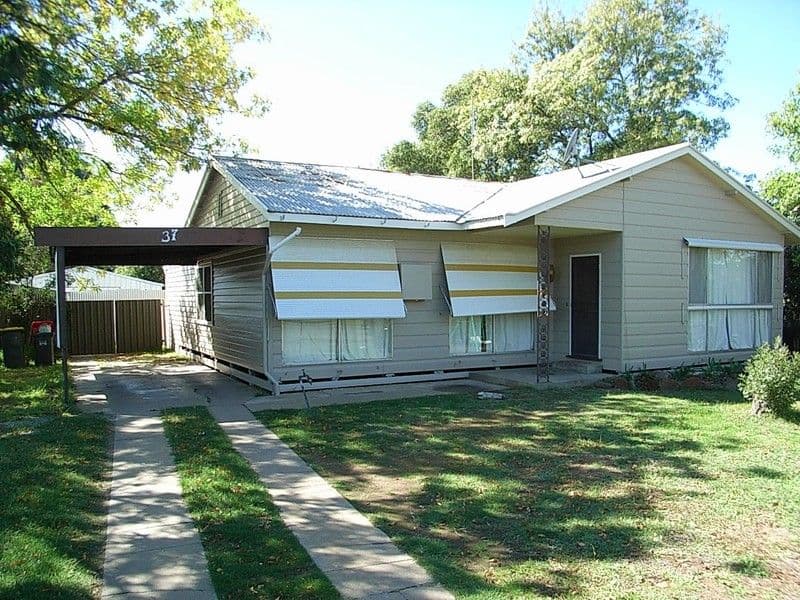 37 Francis Street, MOAMA NSW 2731, Moama - Image 1