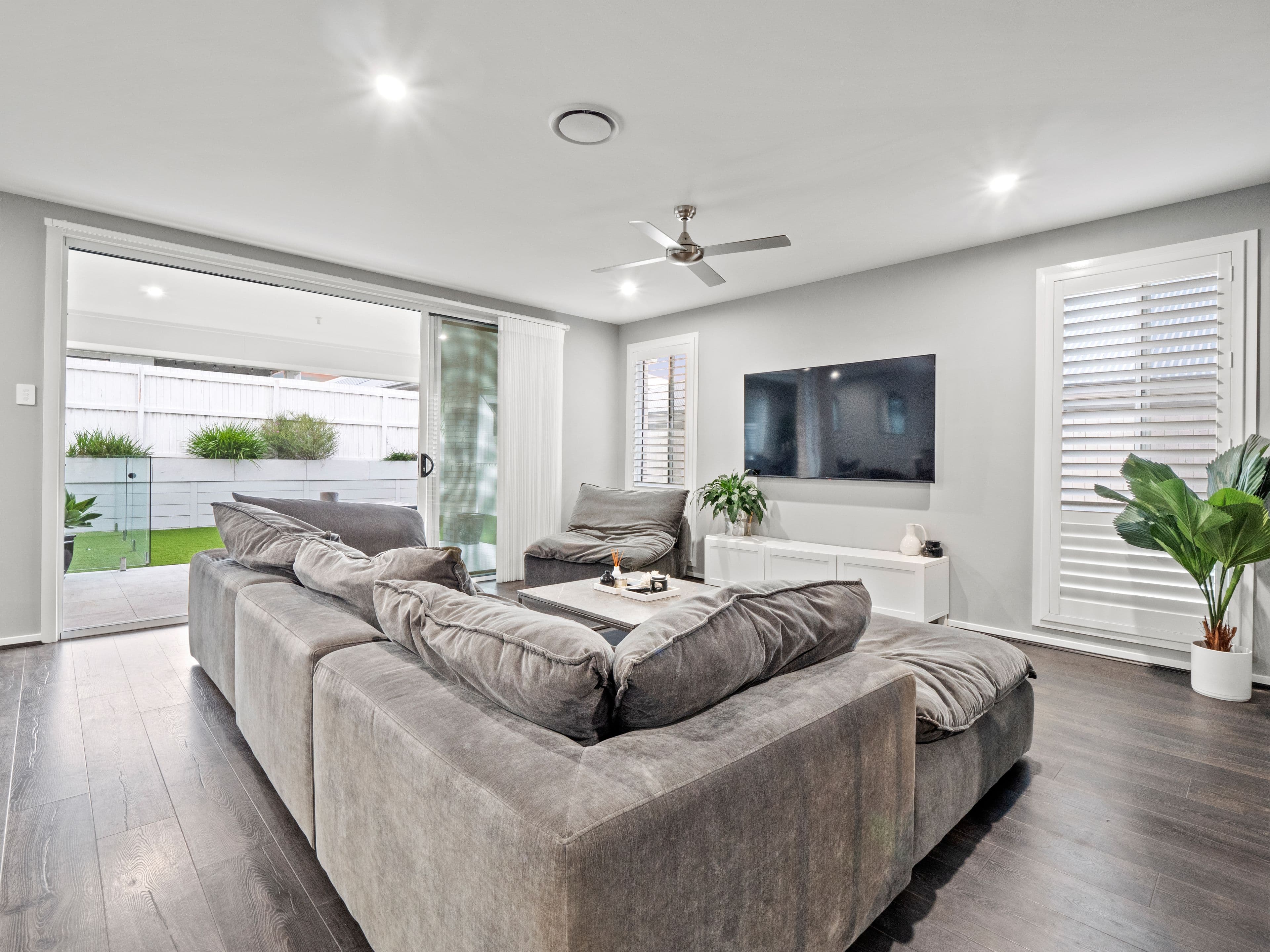 14 Sarabah Way, Pimpama QLD 4209, Pimpama - Thumbnail 2