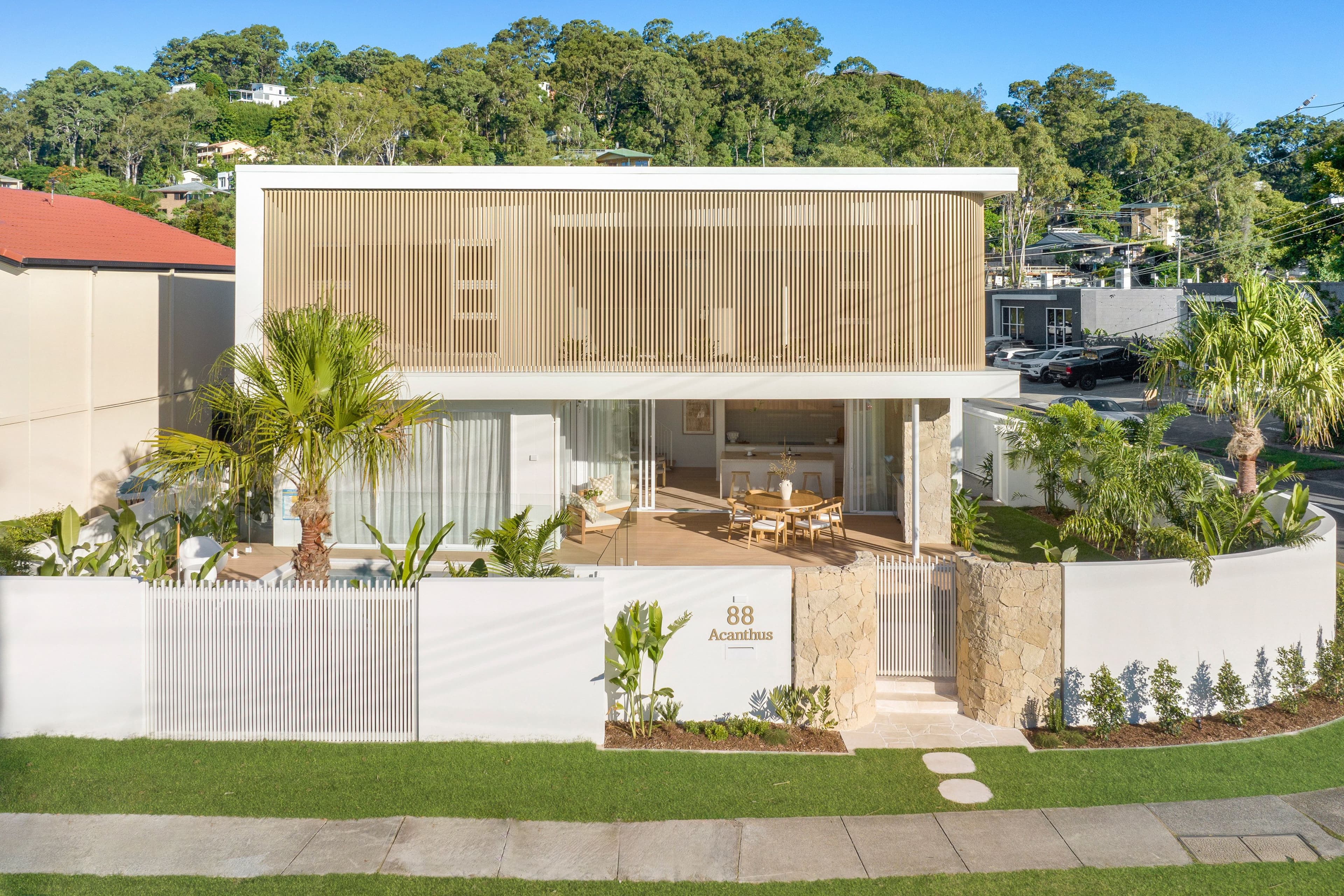 88 Acanthus Avenue, Burleigh Heads QLD 4220, Burleigh Heads - Thumbnail 2