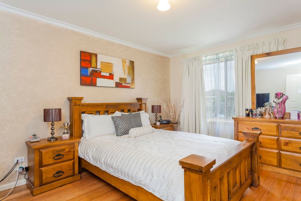 23 Truscott Street, WHITTINGTON VIC 3219, Whittington - Thumbnail 6