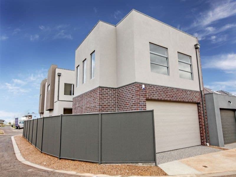 41 Marine Parade, Caroline Springs - Thumbnail 4