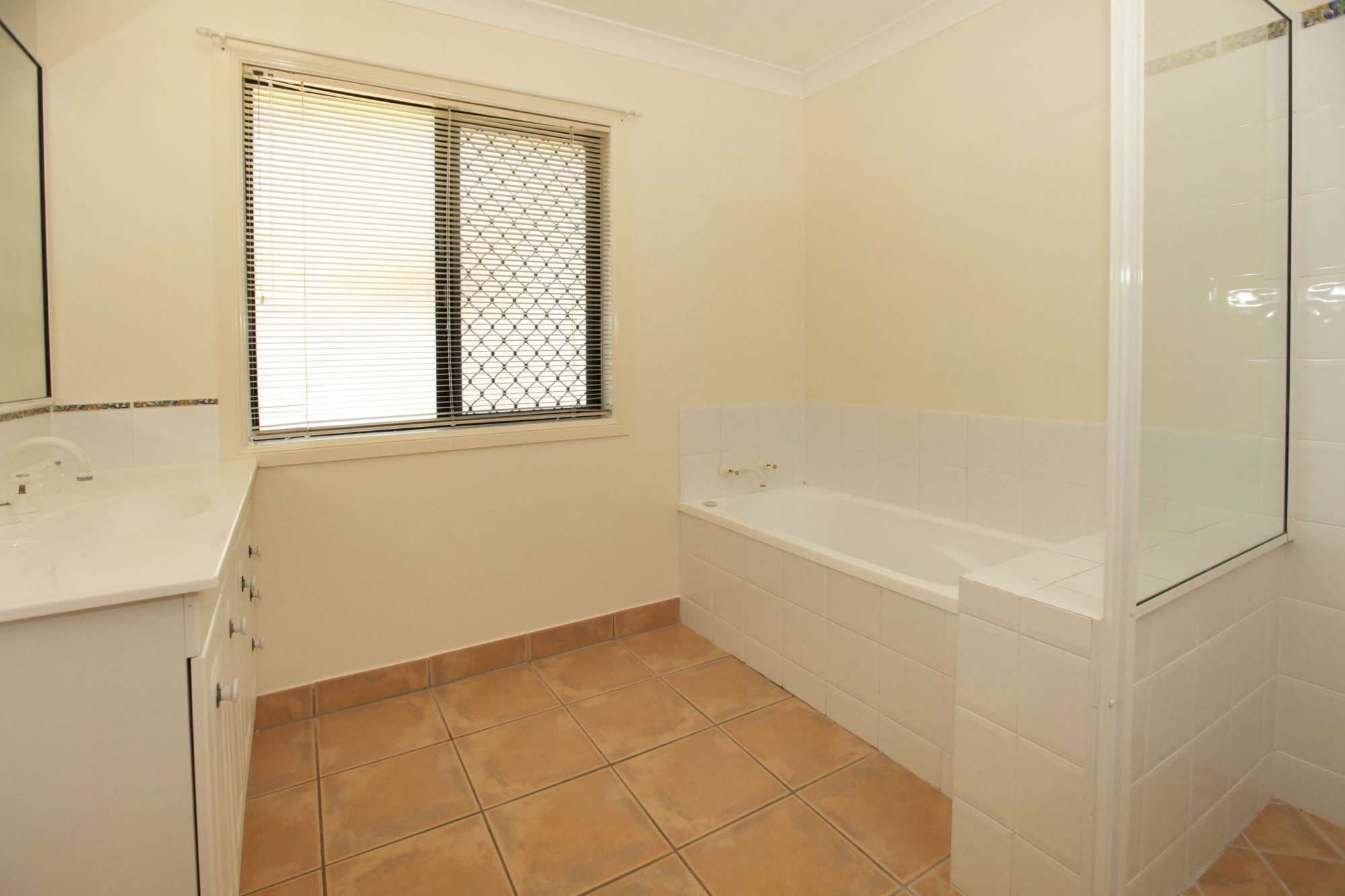 5 Emmet Court, ANNANDALE QLD 4814, Annandale - Thumbnail 8