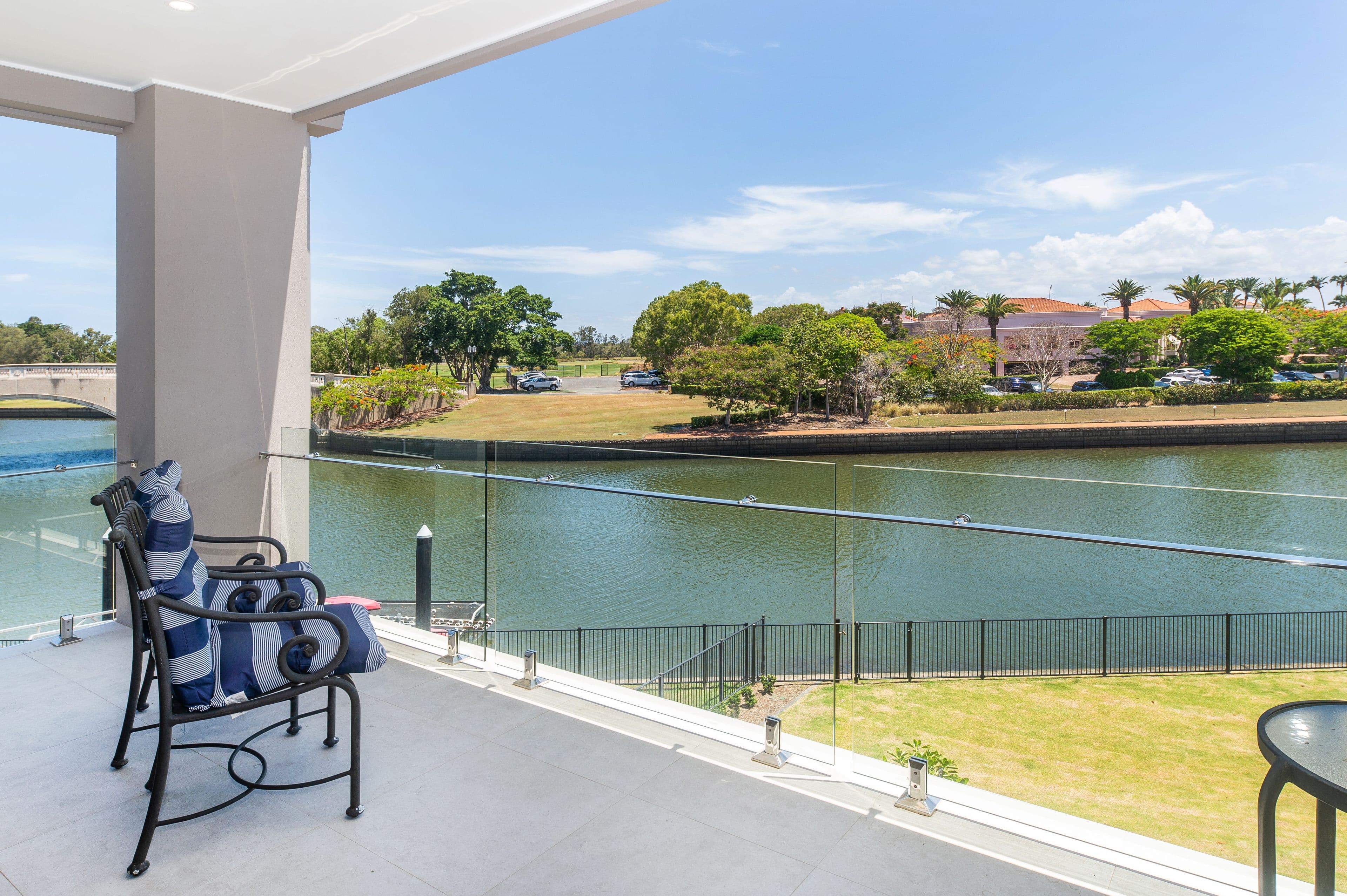 7423 Ellensbrook Drive, Hope Island QLD 4212, Hope Island - Thumbnail 2