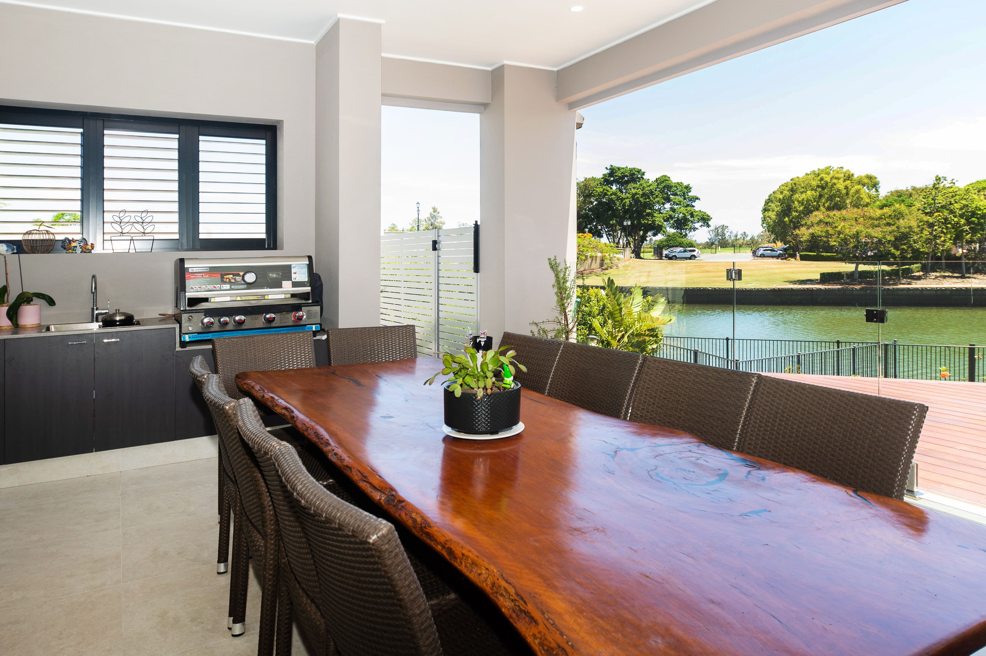 7423 Ellensbrook Drive, Hope Island QLD 4212, Hope Island - Thumbnail 5
