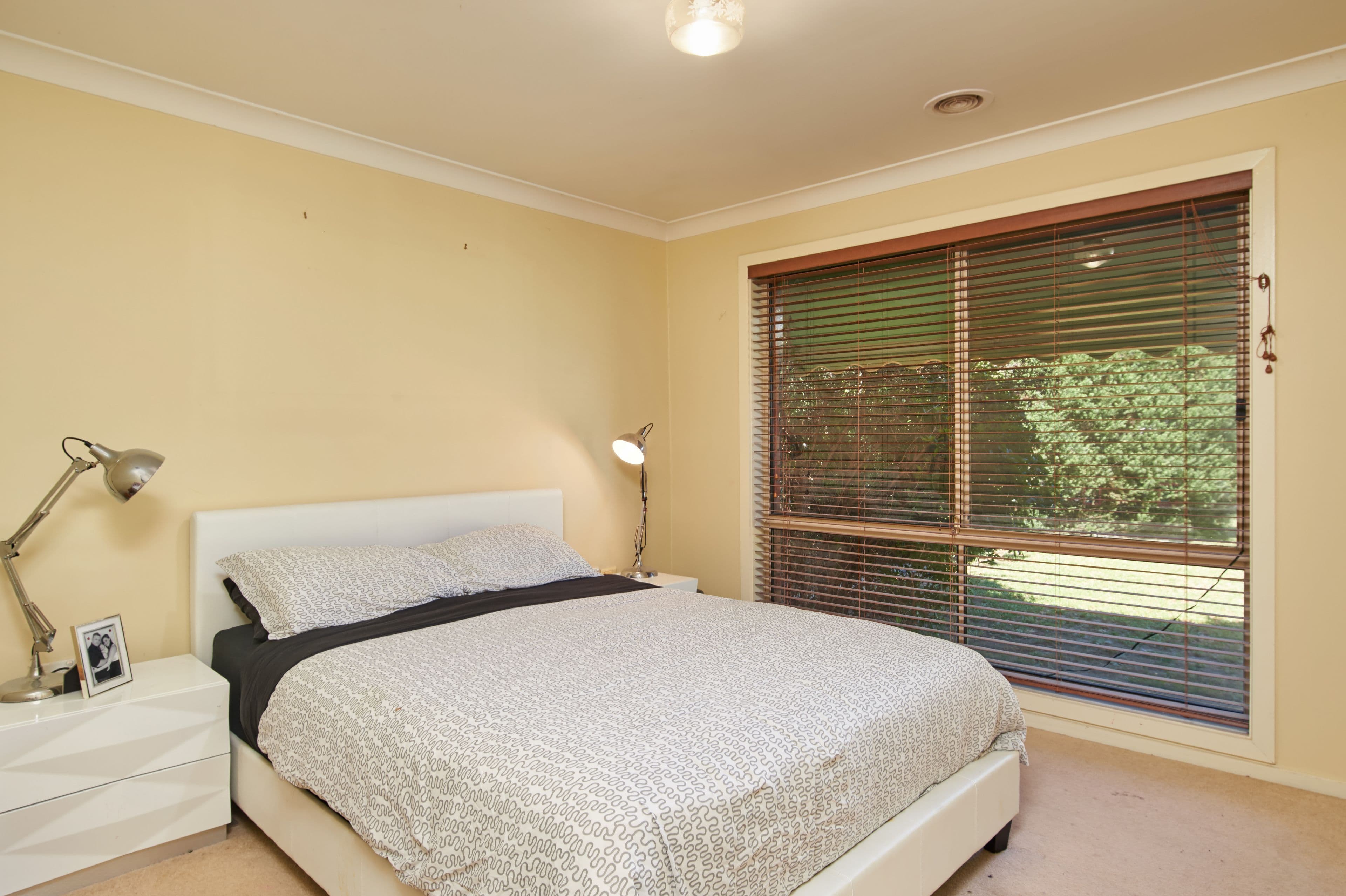 7 Elanora Place, Glenfield Park - Thumbnail 4