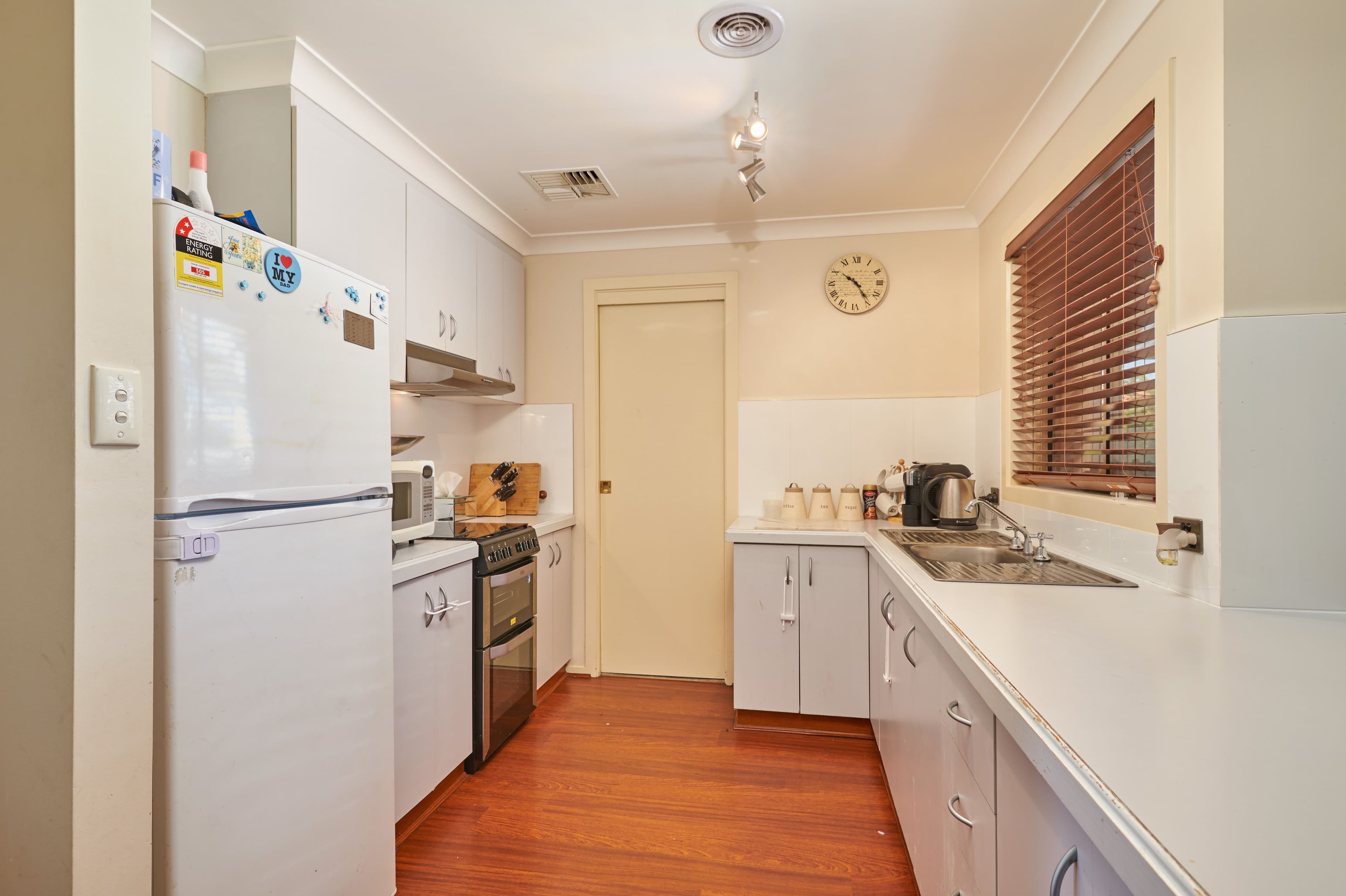 7 Elanora Place, Glenfield Park - Thumbnail 8