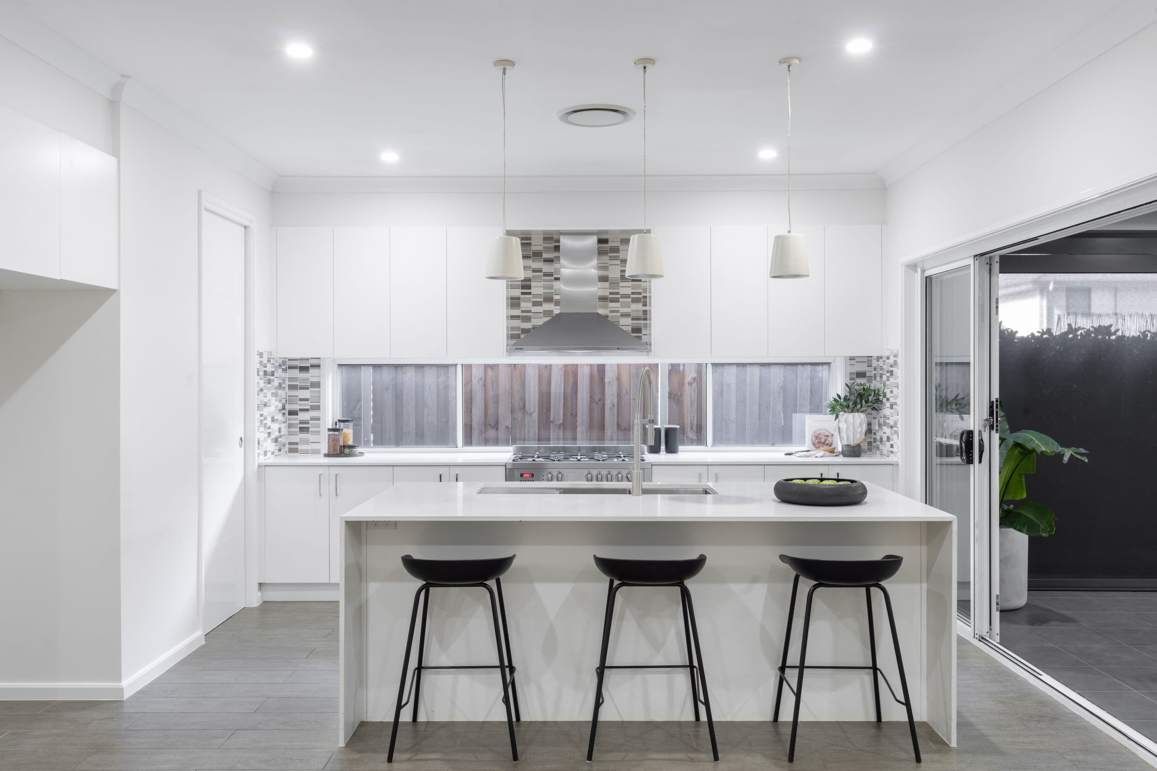12 Louvain Road, Edmondson Park NSW 2174, Edmondson Park - Thumbnail 3