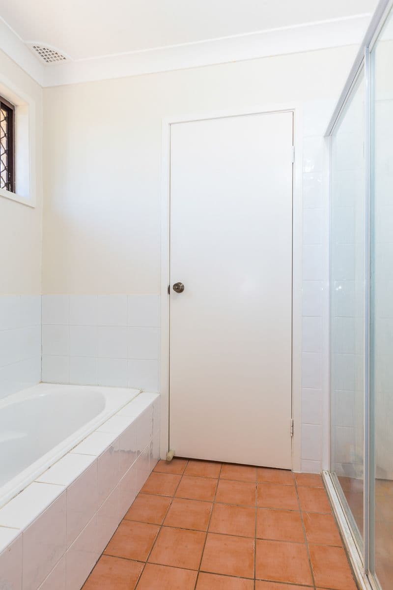 1 Berry Place, Surf Beach - Thumbnail 7