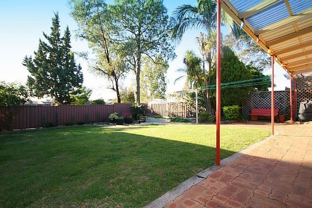 70 Flinders Road, GEORGES HALL NSW 2198, Georges Hall - Thumbnail 8
