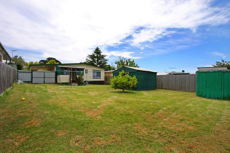26 Grigg Street, Ravenshoe, QLD, 4888, Ravenshoe - Thumbnail 5