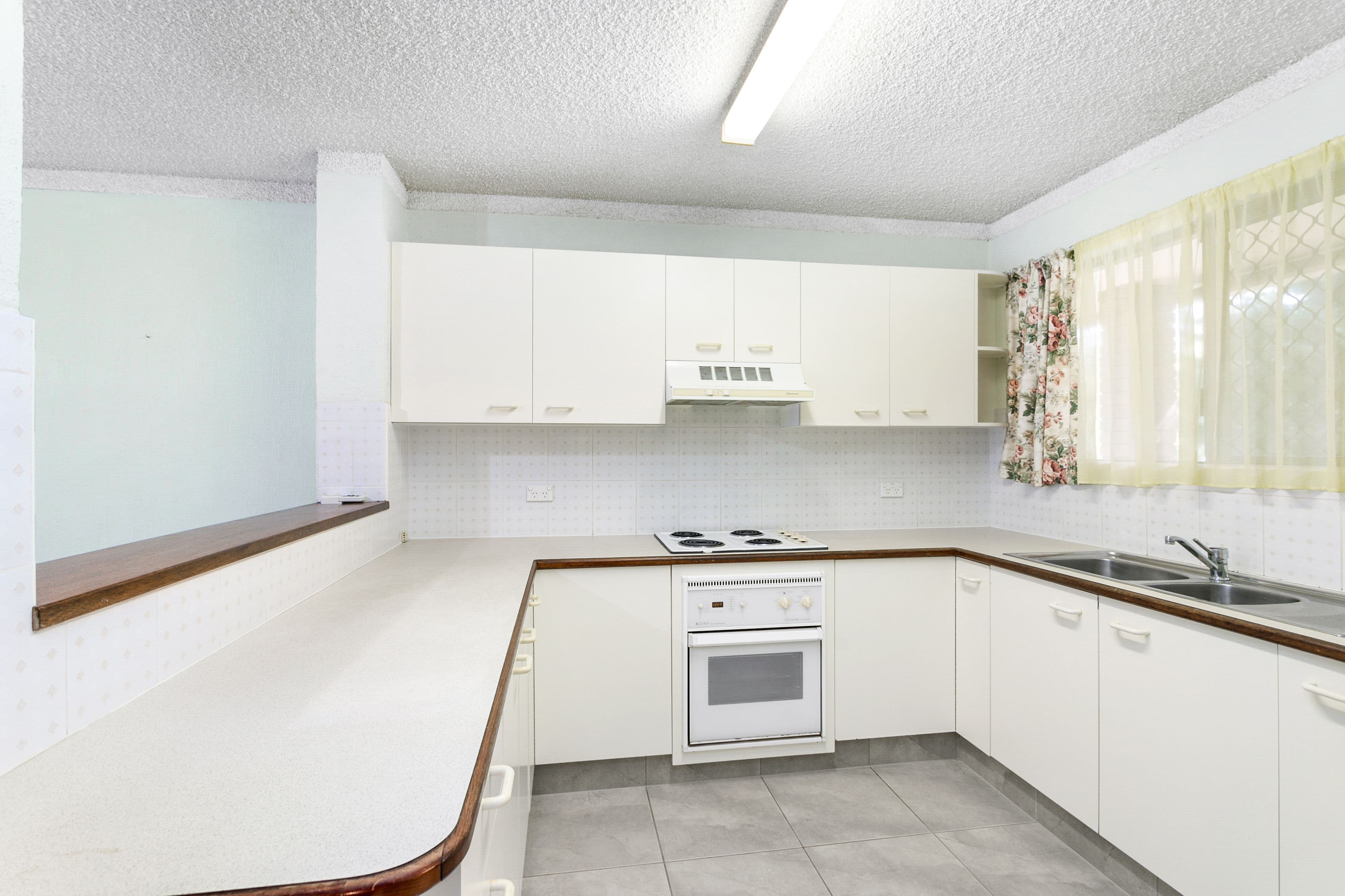 5 View Street, Woody Point QLD 4019, Woody Point - Thumbnail 4