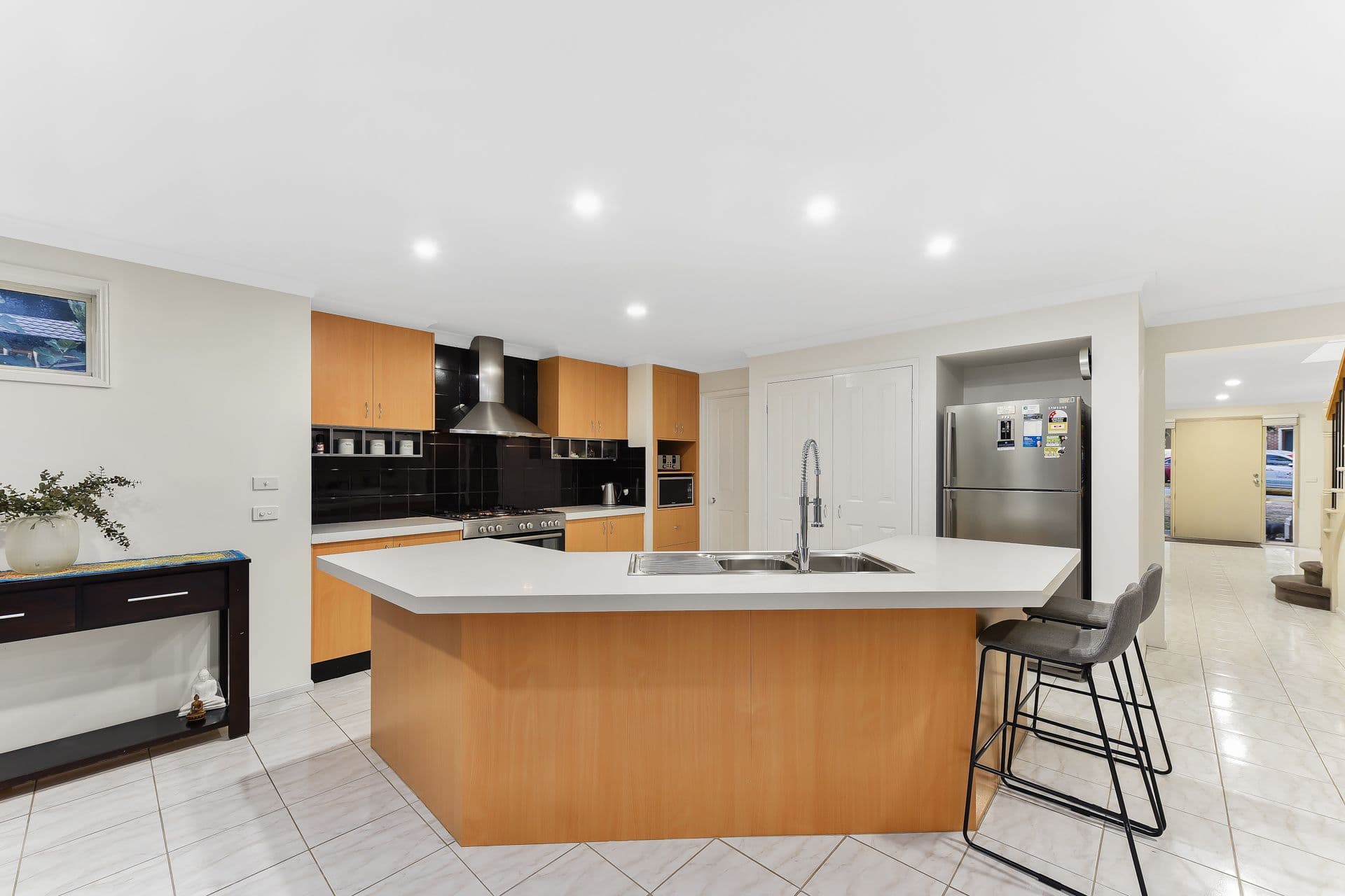 2 Ellesse Way, Berwick VIC 3806, Berwick - Thumbnail 3