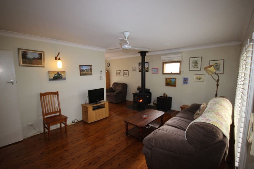 15 Coorong Street, Tamworth NSW 2340, South Tamworth - Thumbnail 4