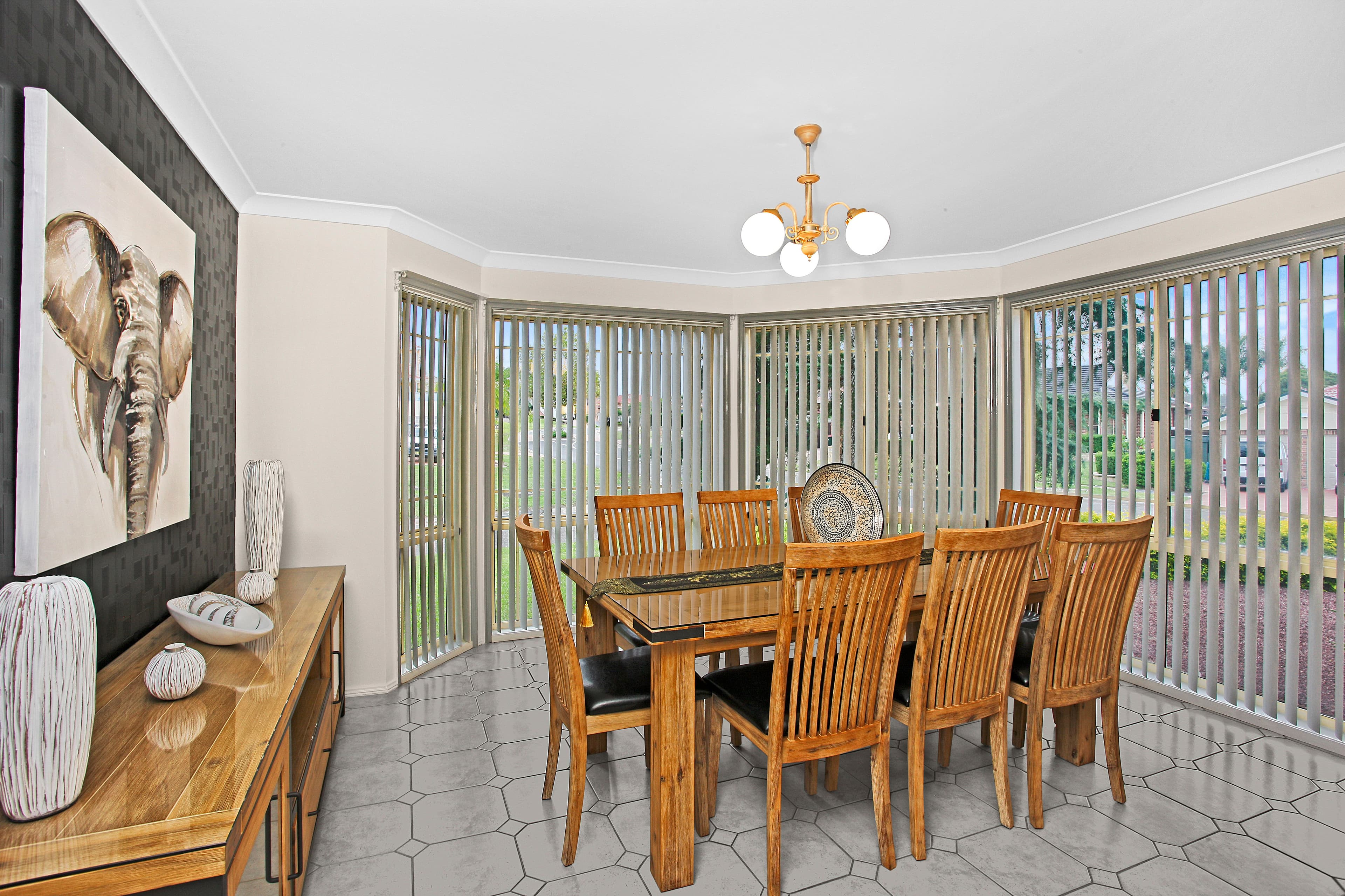 31 Edinburgh Circuit, Cecil Hills - Thumbnail 4