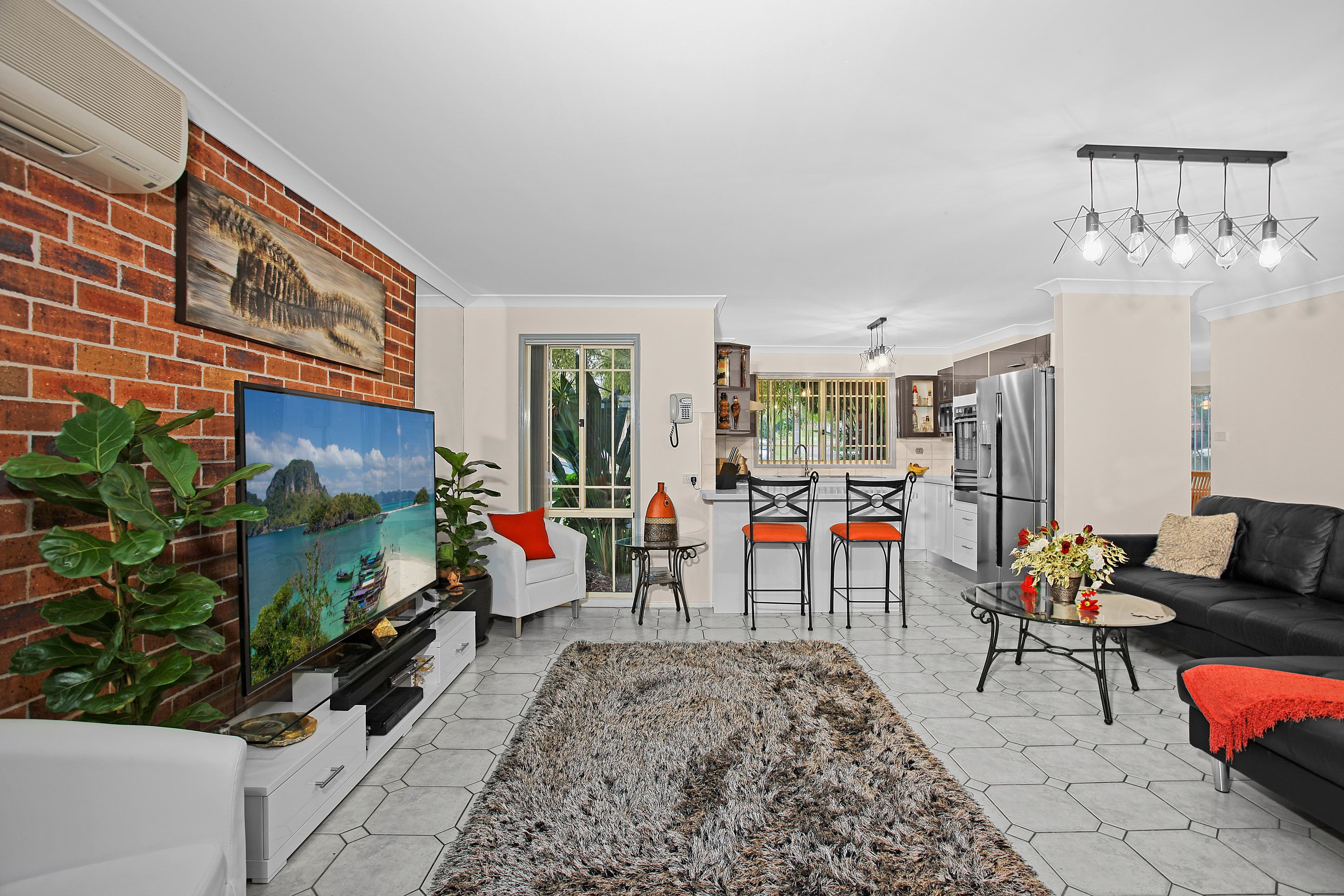 31 Edinburgh Circuit, Cecil Hills - Thumbnail 6