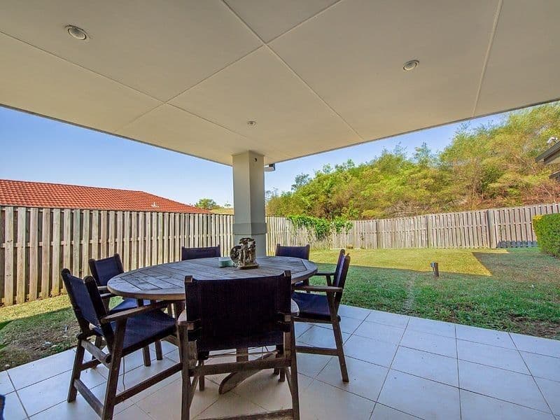 10 Roberts Drive, MAUDSLAND QLD 4210, Maudsland - Thumbnail 2