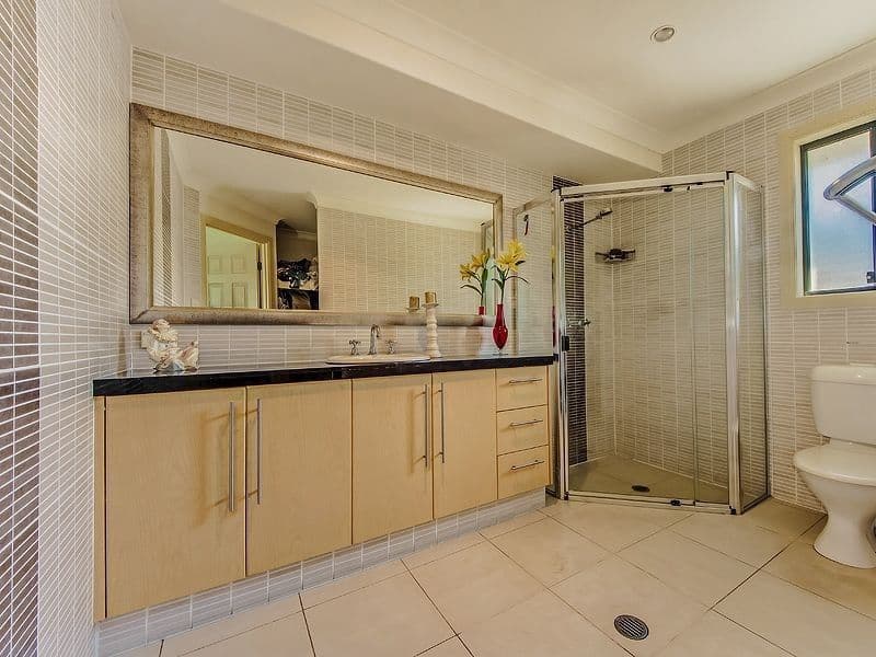 10 Roberts Drive, MAUDSLAND QLD 4210, Maudsland - Thumbnail 6