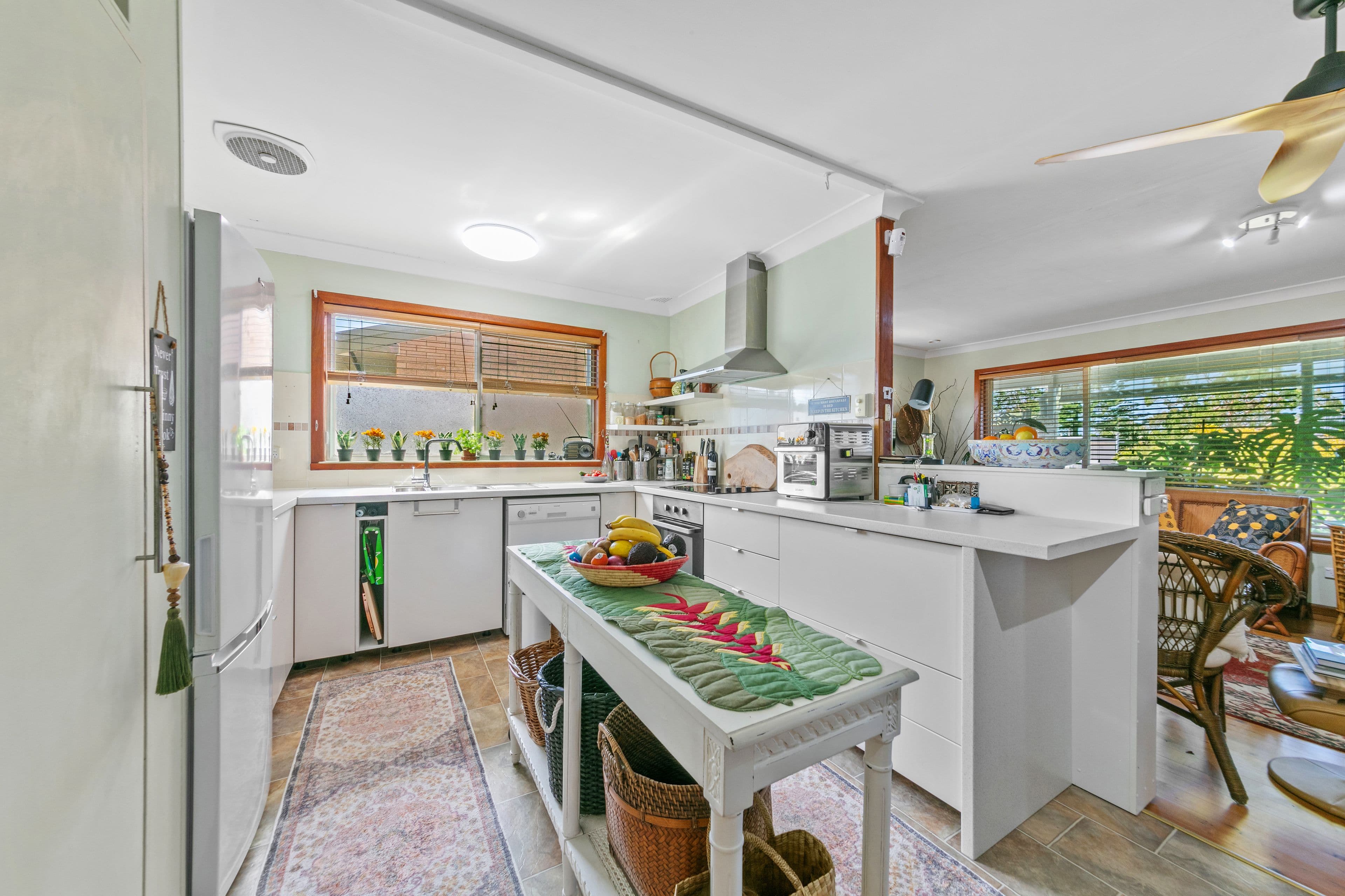 64 Woolana Avenue, Budgewoi NSW 2262, Budgewoi - Thumbnail 3