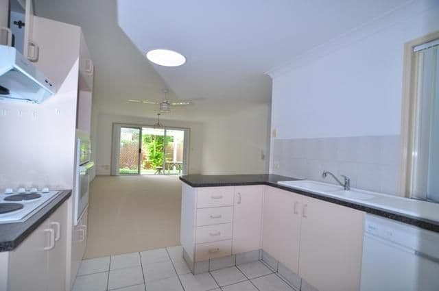 12 433 Pine Ridge Road, RUNAWAY BAY QLD 4216, Runaway Bay - Thumbnail 4