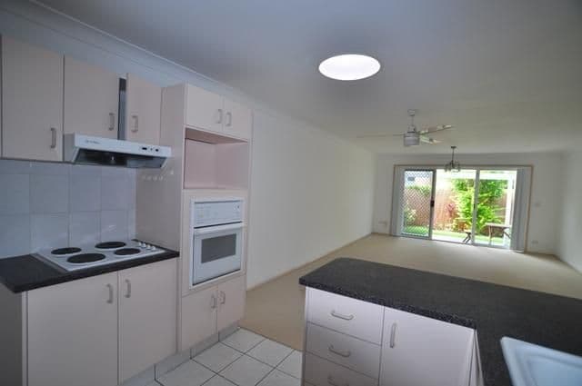 12 433 Pine Ridge Road, RUNAWAY BAY QLD 4216, Runaway Bay - Thumbnail 5