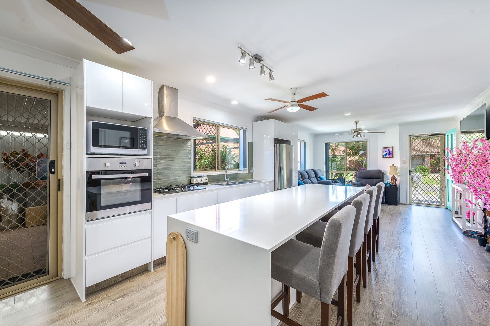 15 Renoir Drive, Coombabah QLD 4216, Coombabah - Thumbnail 3