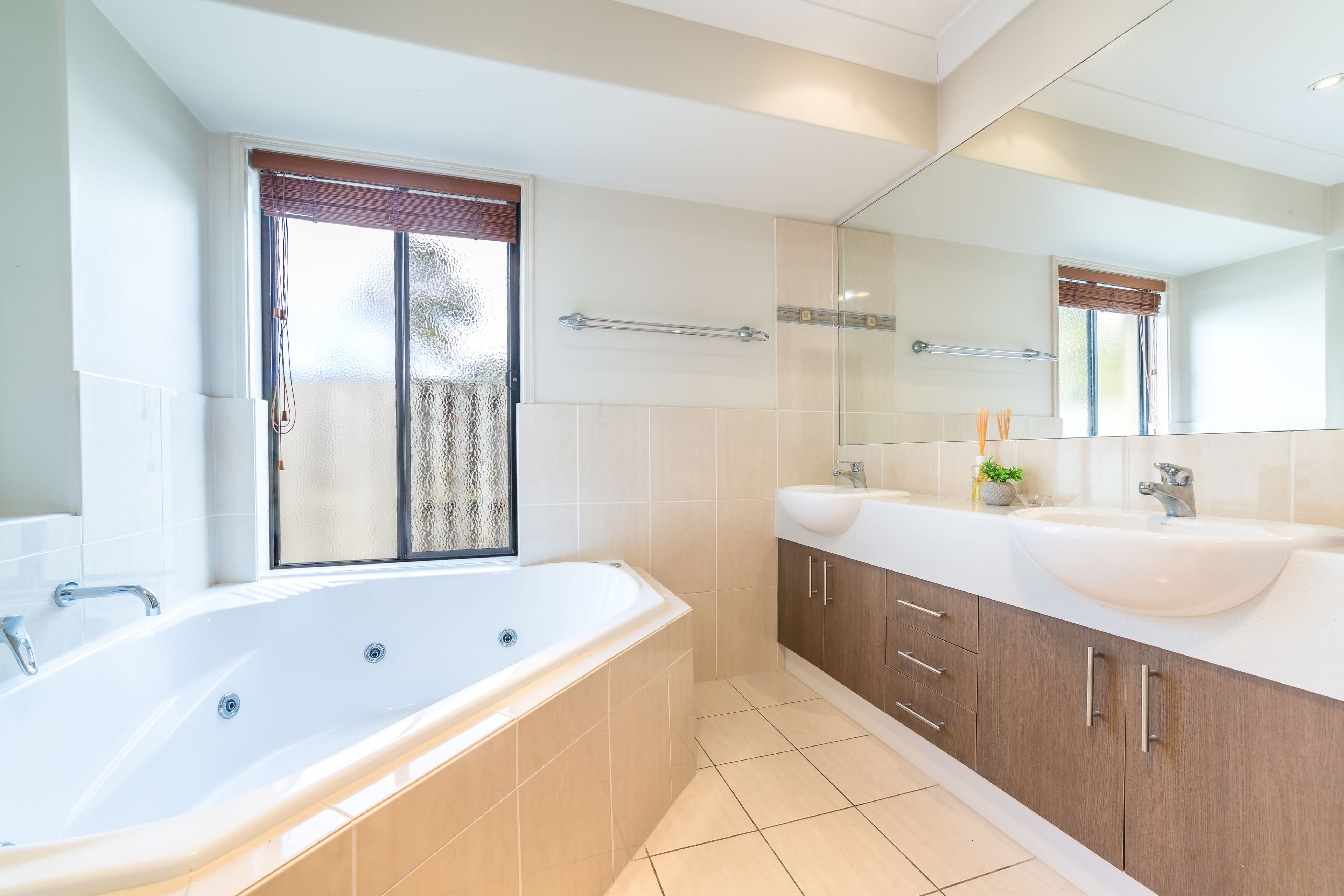 5 Emmaville Crescent, Ormeau QLD 4208, Ormeau - Thumbnail 7