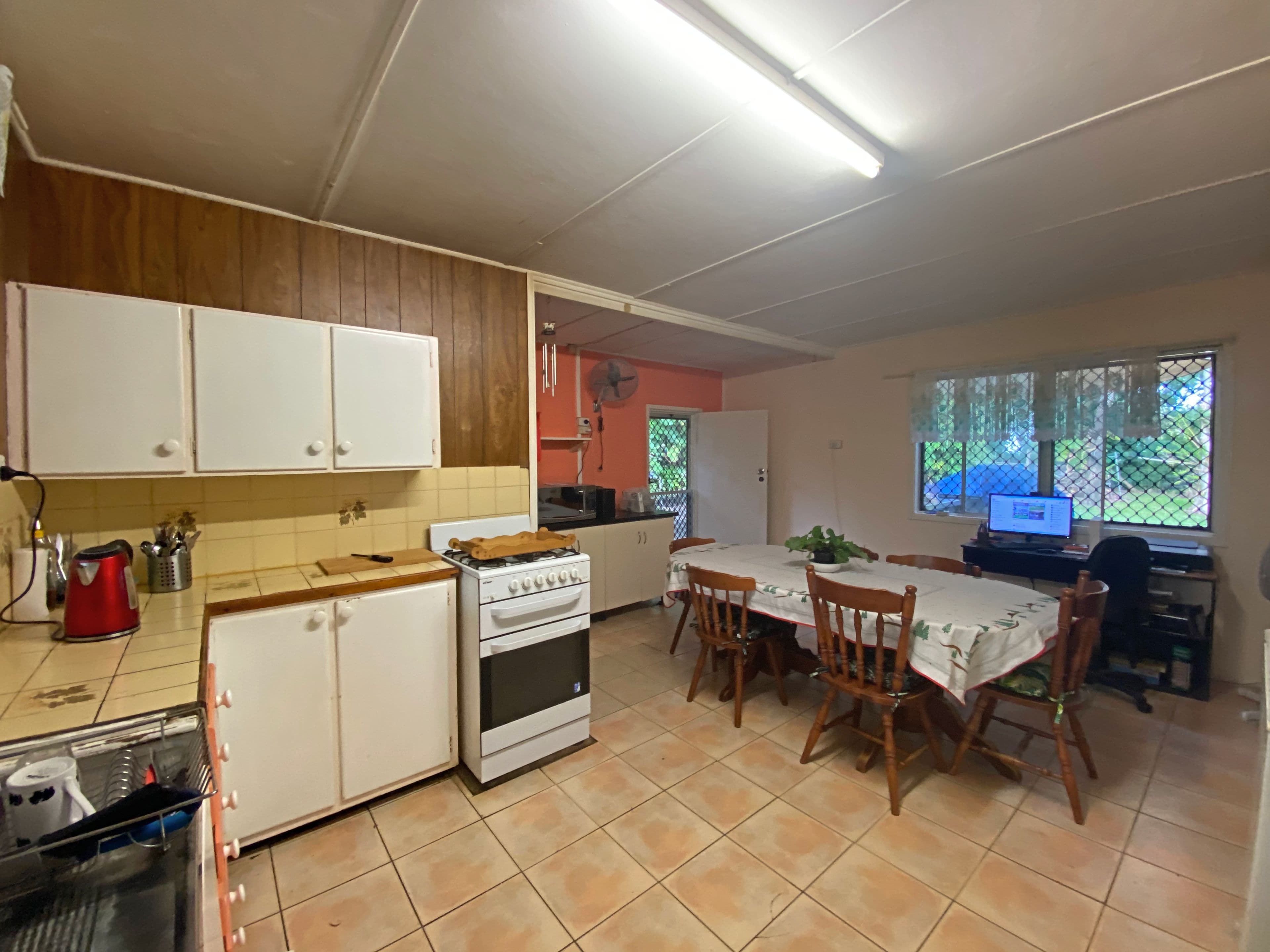 1109 Sarina Beach Road, Sarina Beach QLD 4737, Sarina Beach - Thumbnail 6