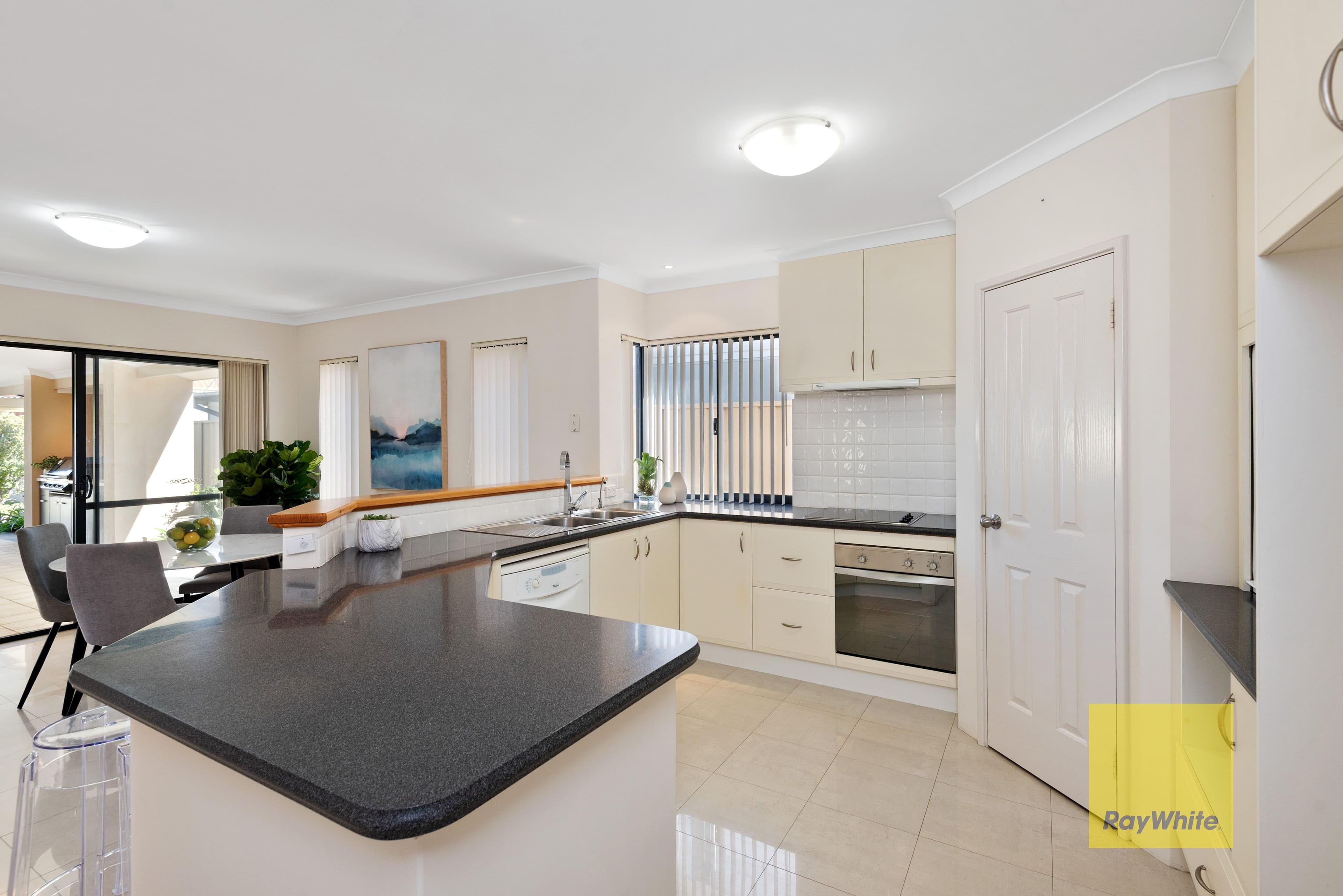 10a Frobisher Avenue, Sorrento WA 6020, Sorrento - Thumbnail 8