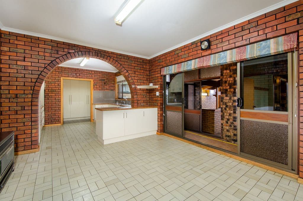 4 Lasiandra Crescent, MOUNT GAMBIER SA 5290, Mount Gambier - Thumbnail 2