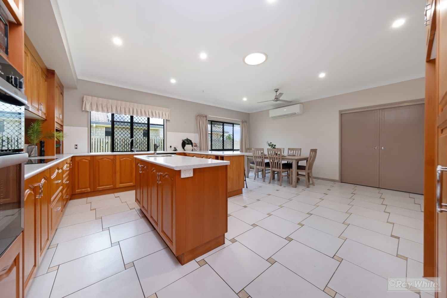7 Magpie Avenue, Yeppoon QLD 4703, Yeppoon - Thumbnail 6