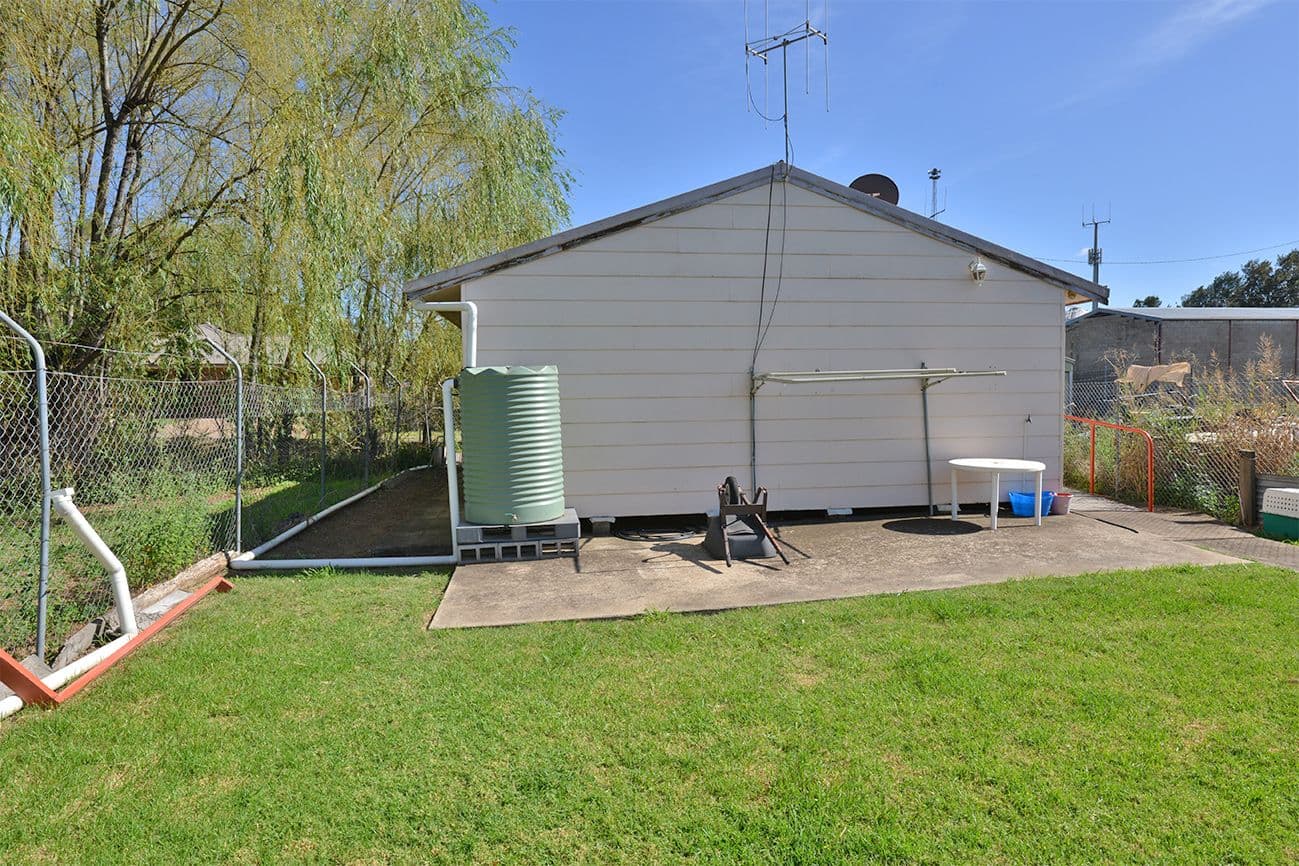 6 CASTLEREAGH Street, Coonabarabran NSW 2357, Coonabarabran - Thumbnail 8