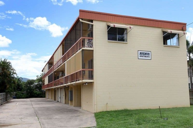 12 The Avenue, HERMIT PARK QLD 4812, Hermit Park - Image 1