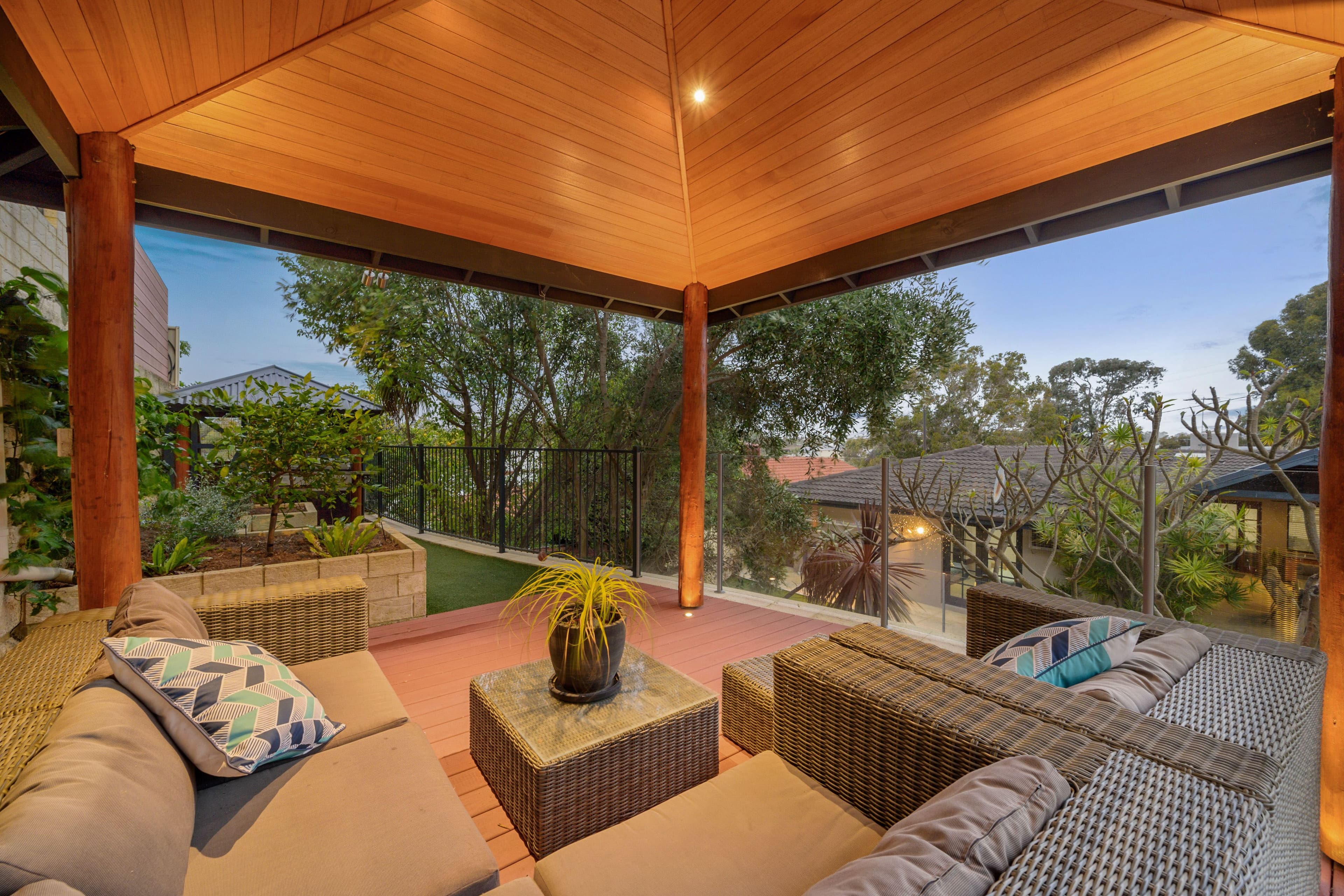 47 Clontarf Street, Sorrento WA 6020, Sorrento - Thumbnail 2