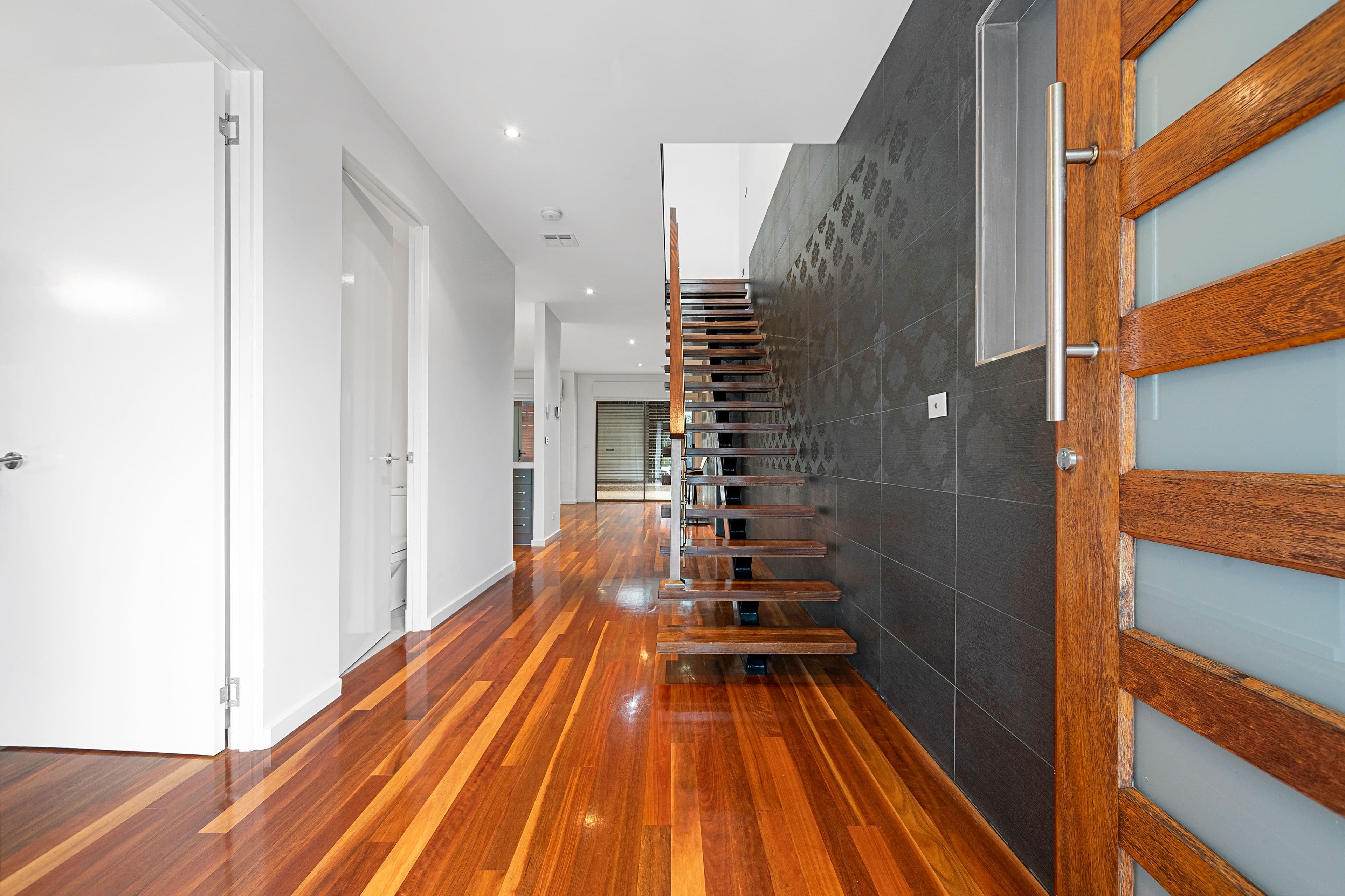 18 Jolimont Street, Caroline Springs VIC 3023, Caroline Springs - Thumbnail 7