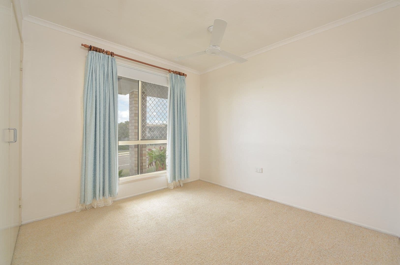 49 Latrobe Street, Tannum Sands QLD 4680, Tannum Sands - Thumbnail 8