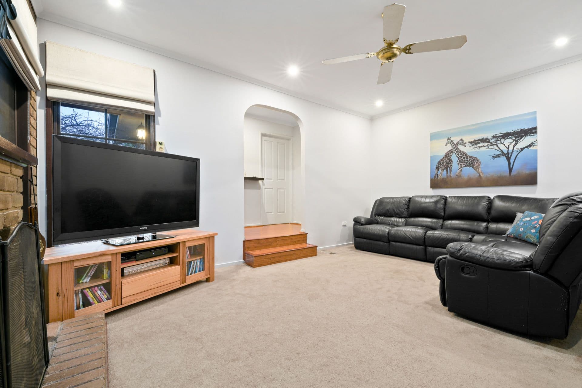 19 Strathavan Drive, Berwick VIC 3806, Berwick - Thumbnail 3