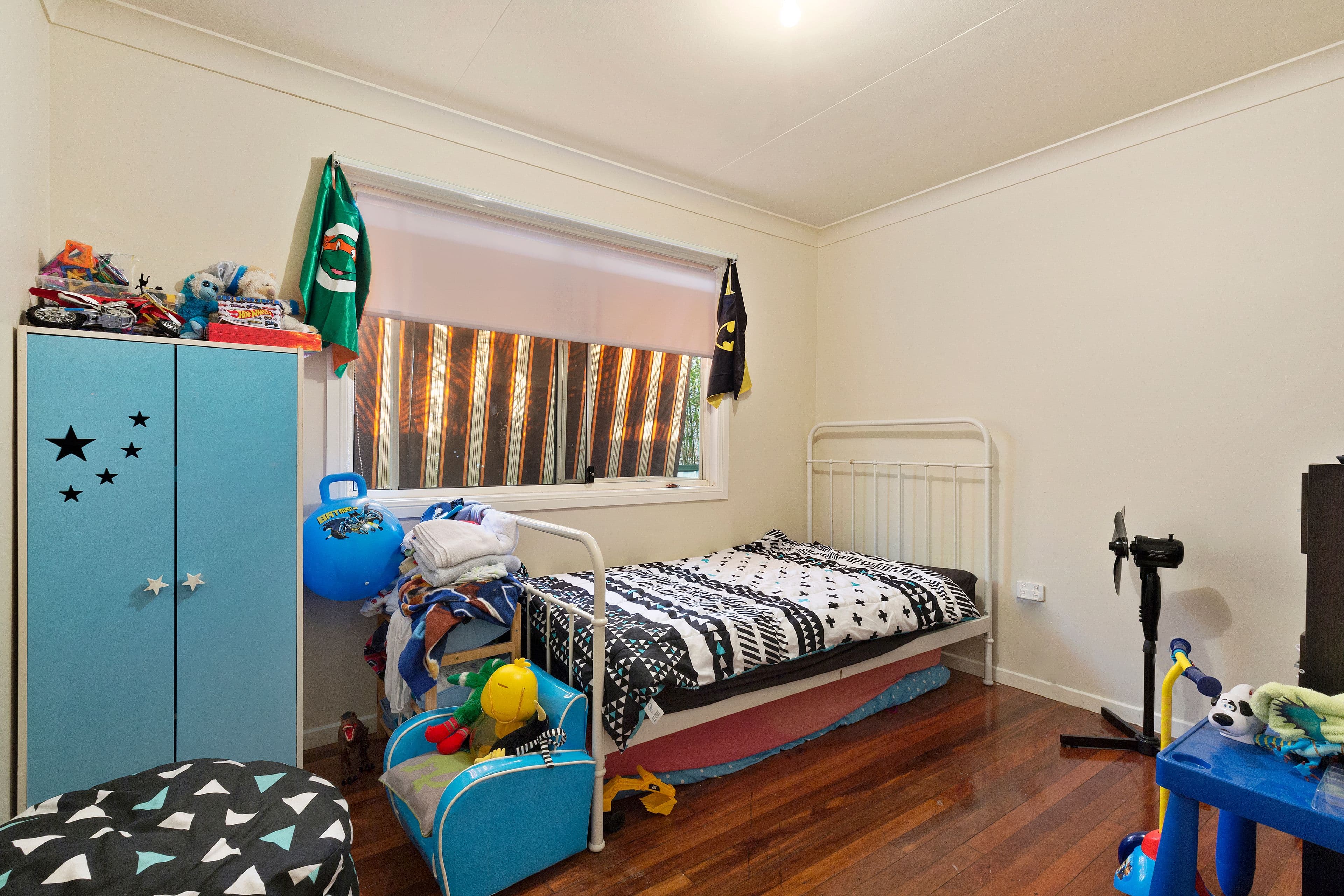 8 Nambur Street, Runaway Bay QLD 4216, Runaway Bay - Thumbnail 5