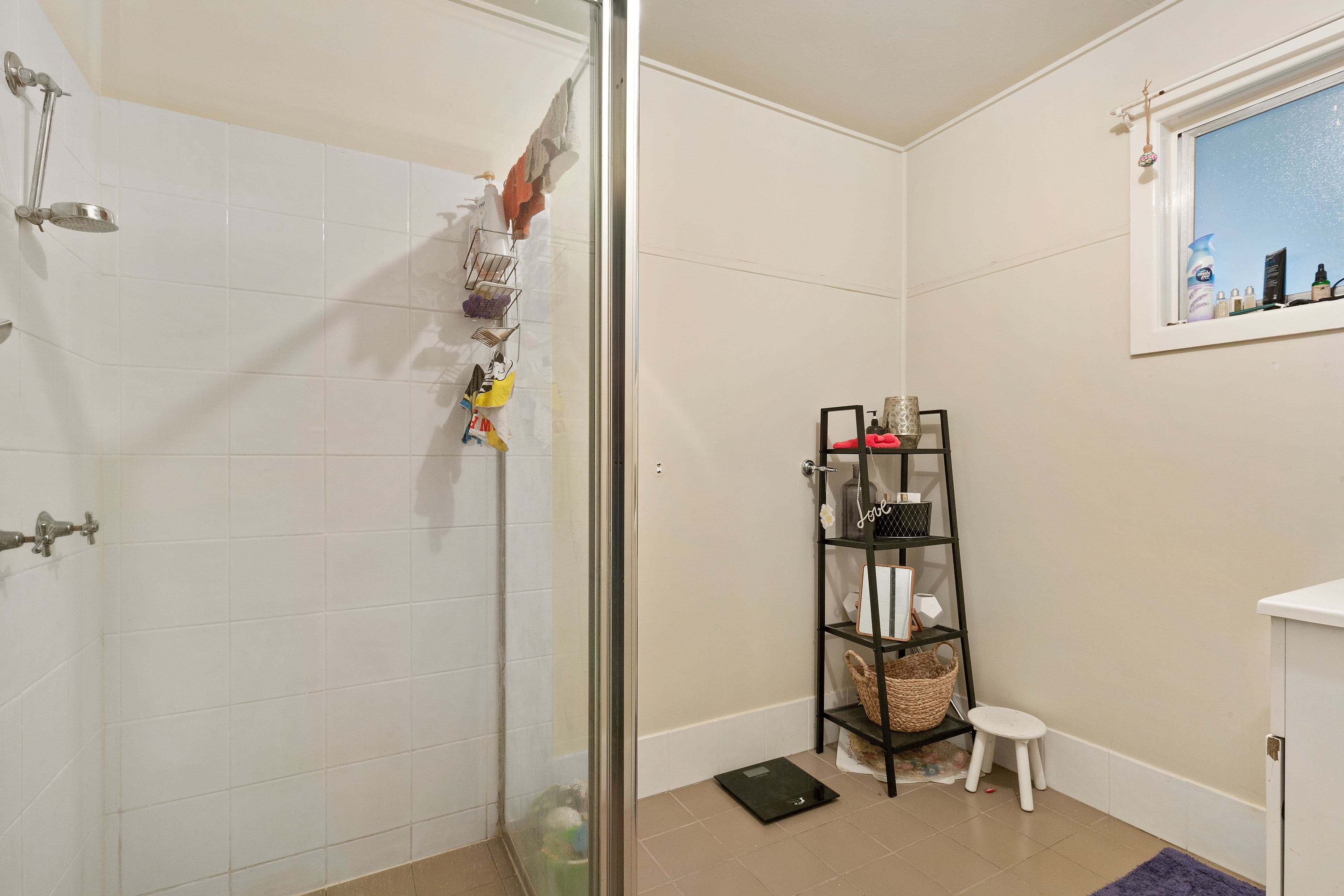 8 Nambur Street, Runaway Bay QLD 4216, Runaway Bay - Thumbnail 6