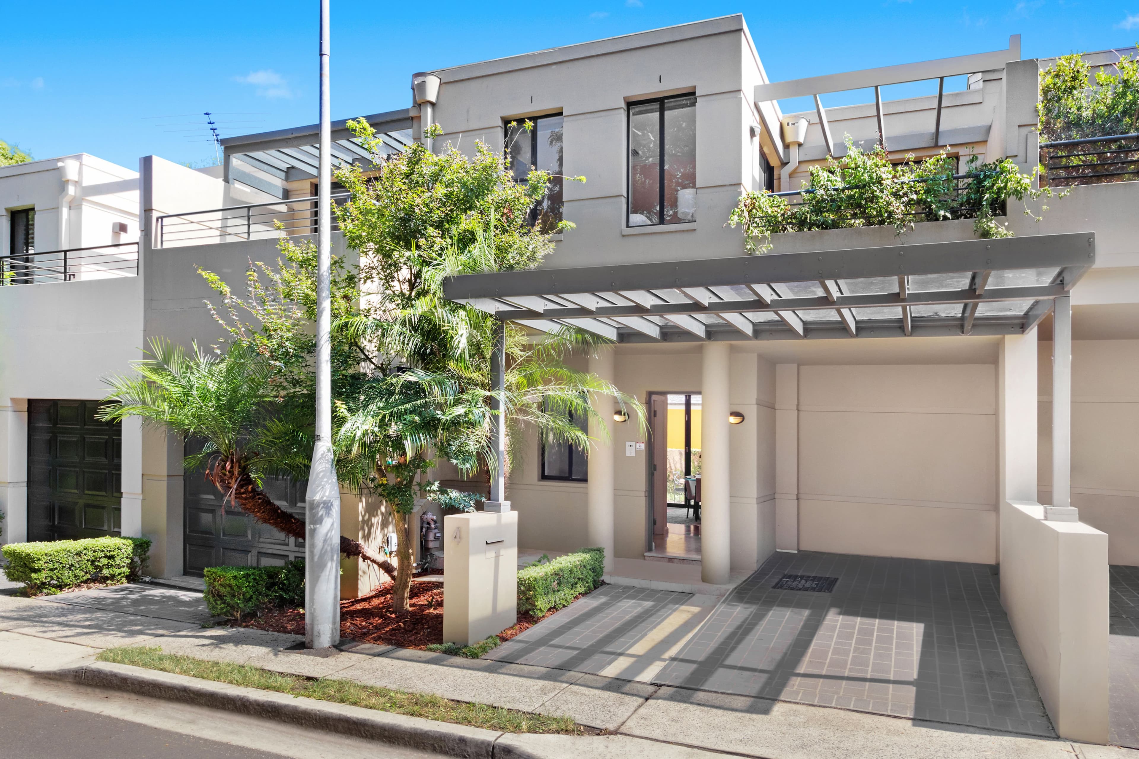 4 Norwich Lane, Rose Bay - Image 1