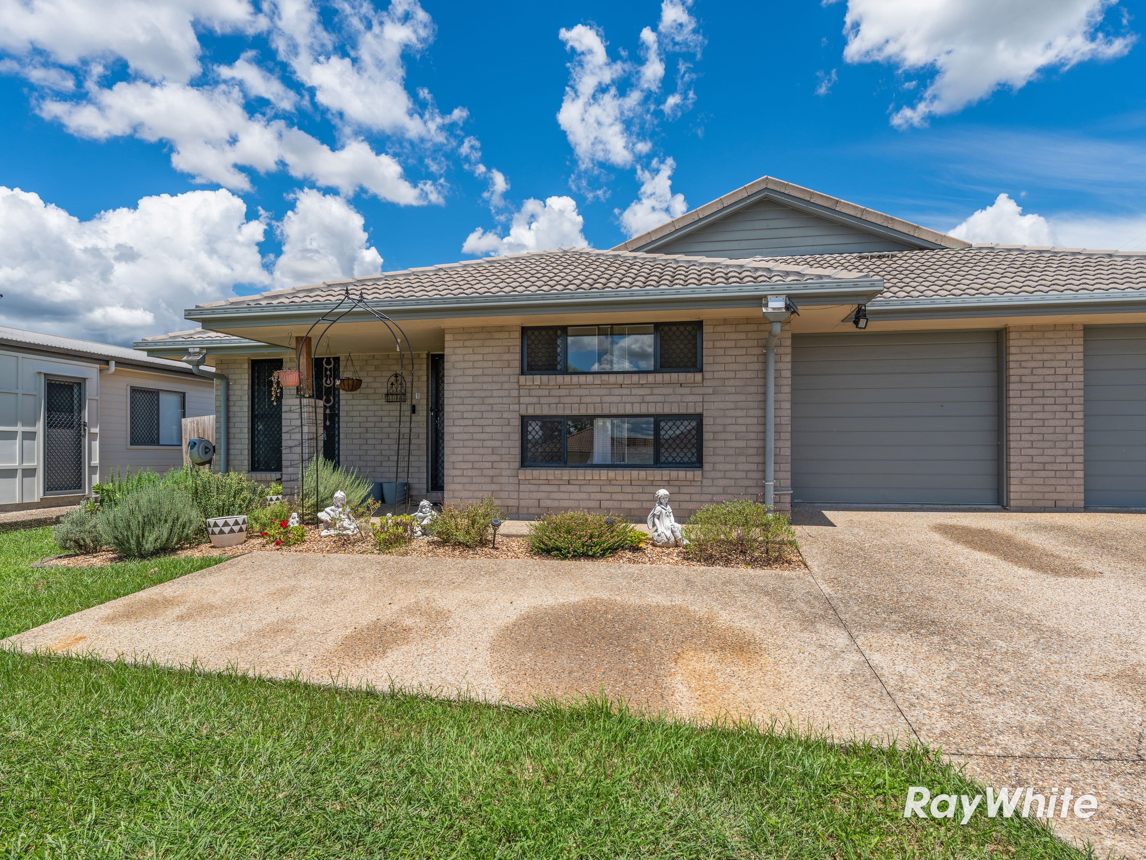 6 Stathis Place, Bundamba QLD 4304, Bundamba - Thumbnail 2